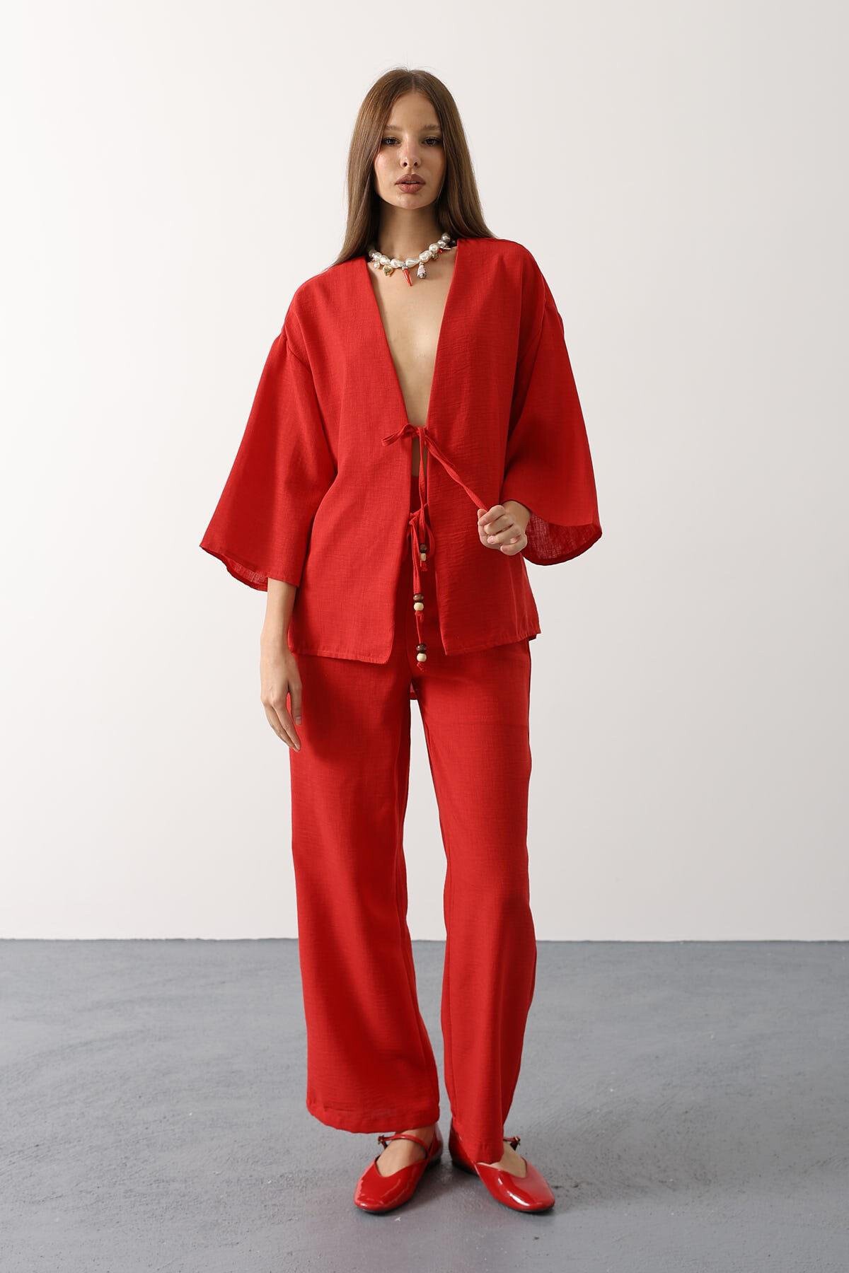 Kırmızı Bağlama Detaylı Bluz Ve Beli Lastikli Pantolon Keten Takım