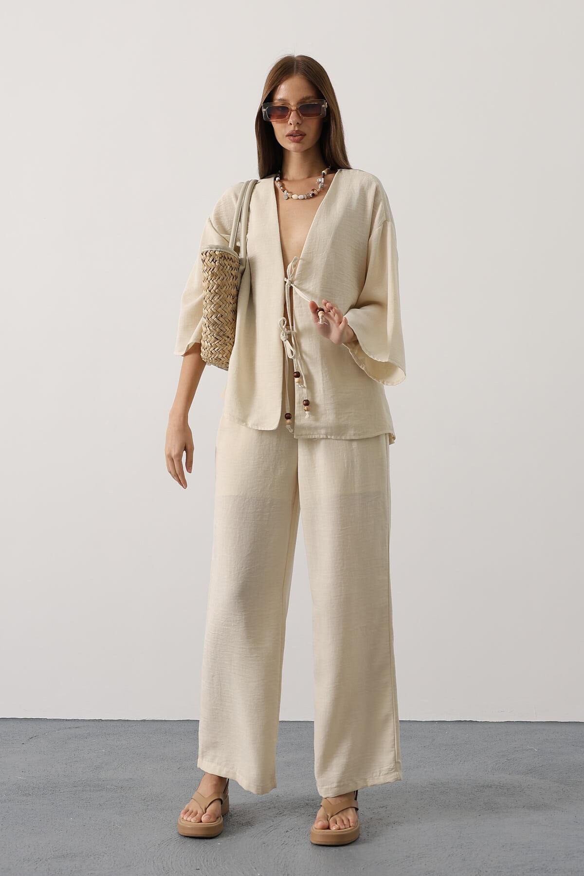 Taş Bağlama Detaylı Bluz Ve Beli Lastikli Pantolon Keten Takım