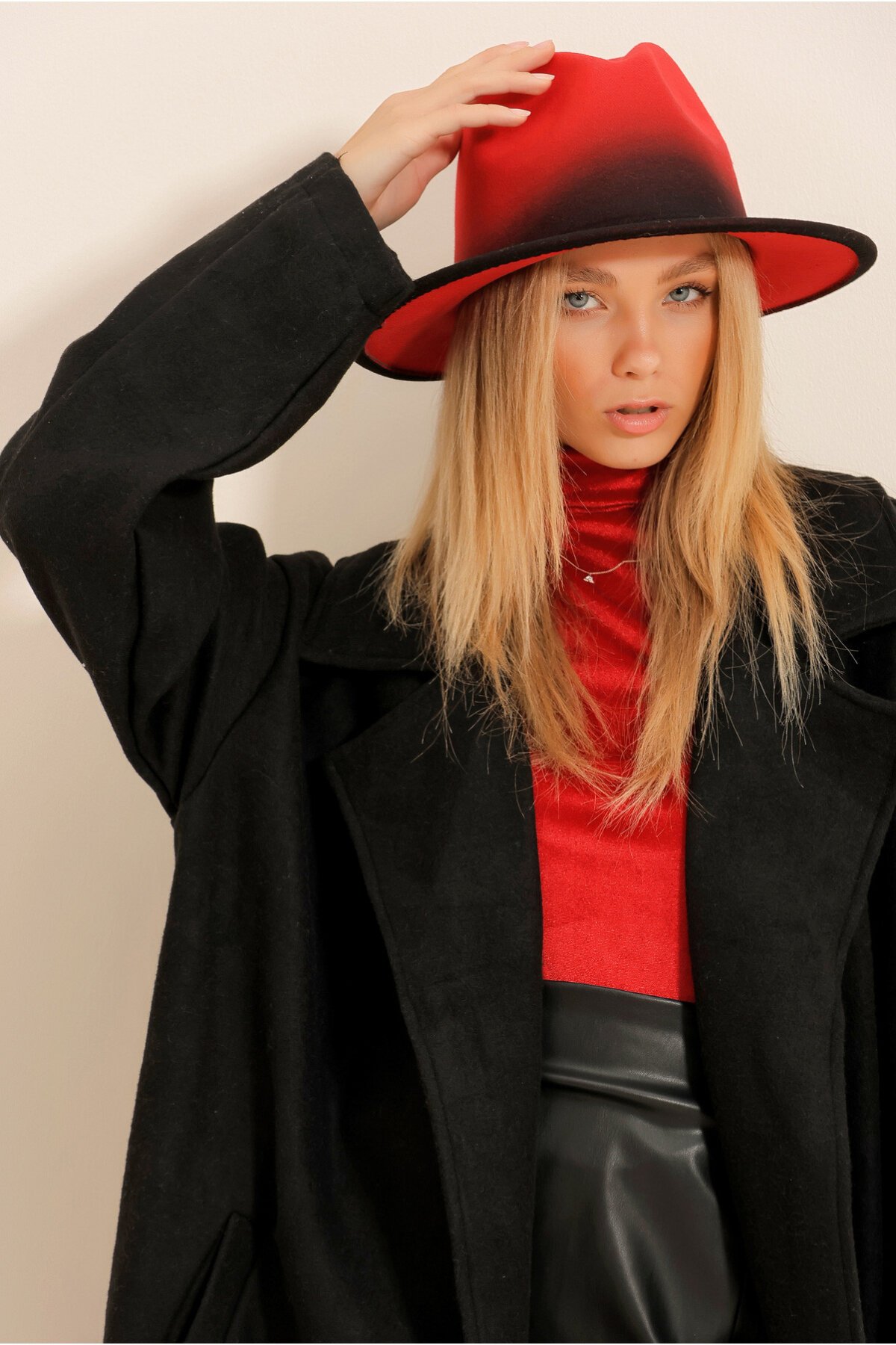 Kırmızı Batik Desenli Kovboy Şapka