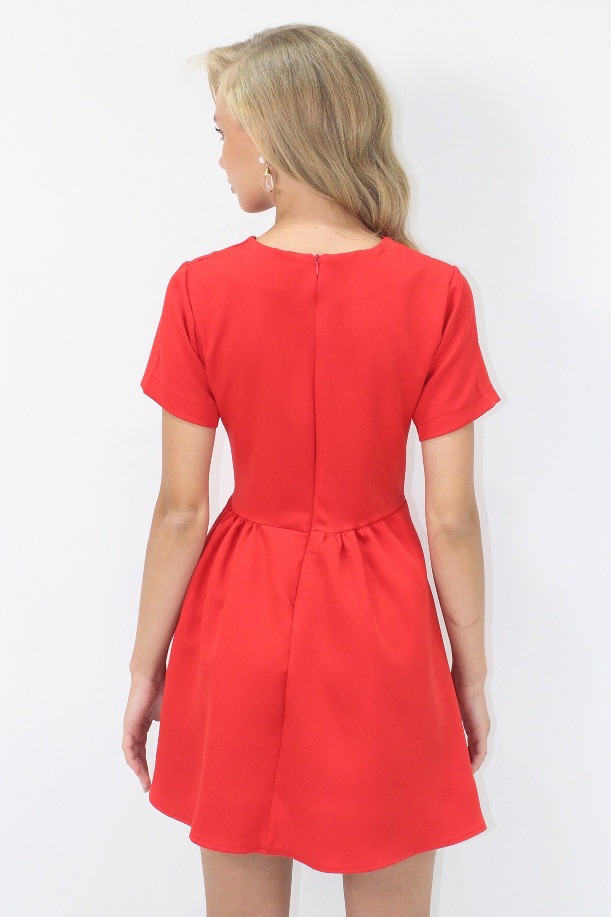 Kırmızı Cep Detaylı Sırtı Fermuarlı Kısa Kol Dokuma Elbise