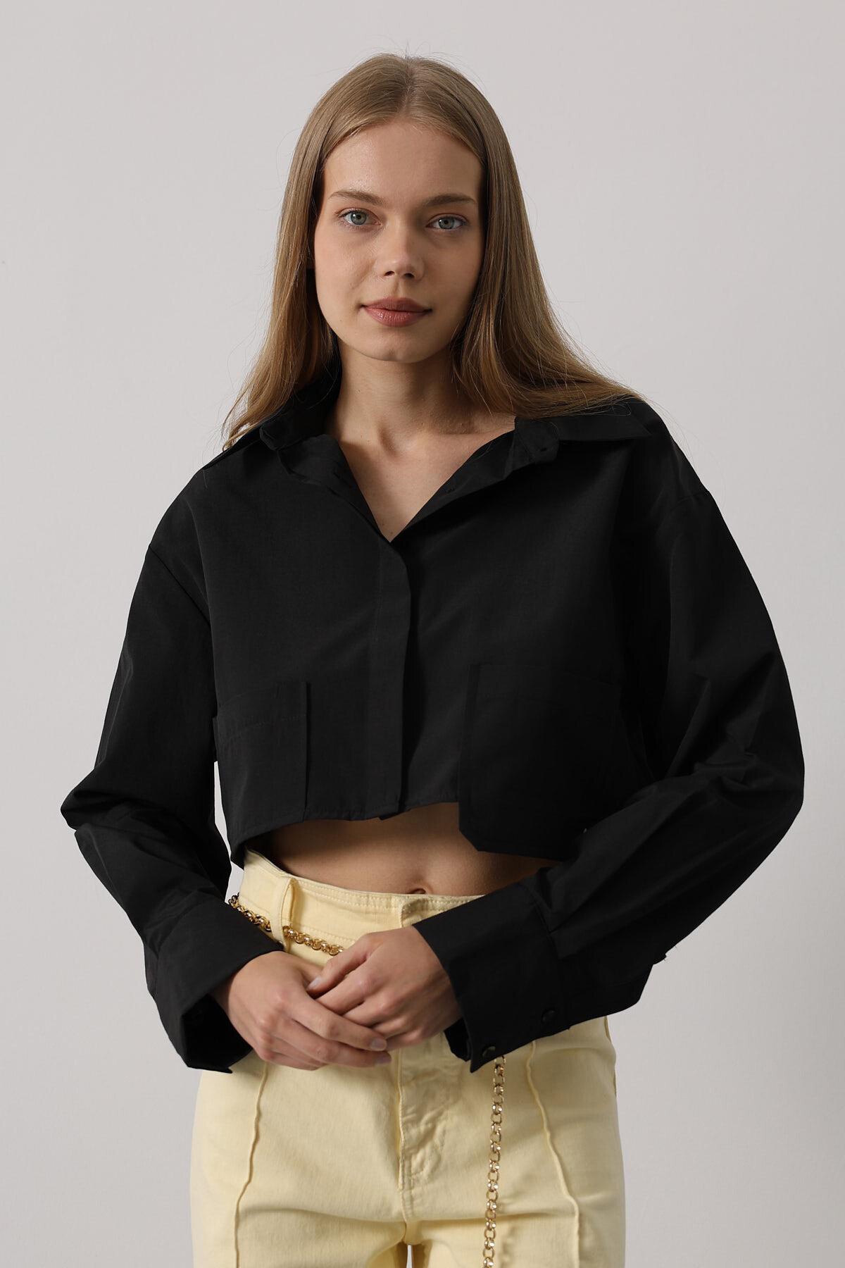 Siyah Çift Cepli Crop Gömlek