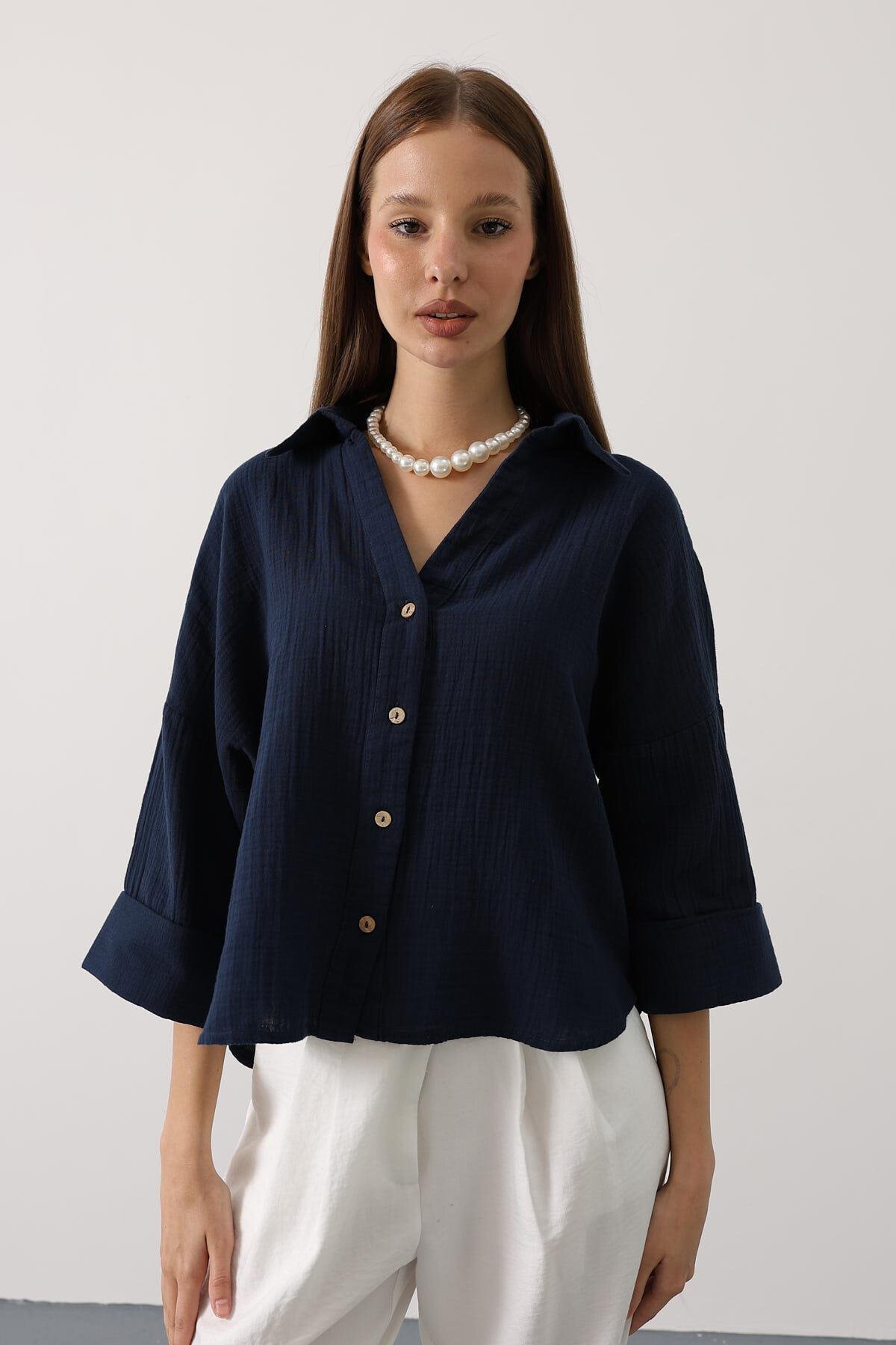 Lacivert Kolları Duble Müslin Gömlek