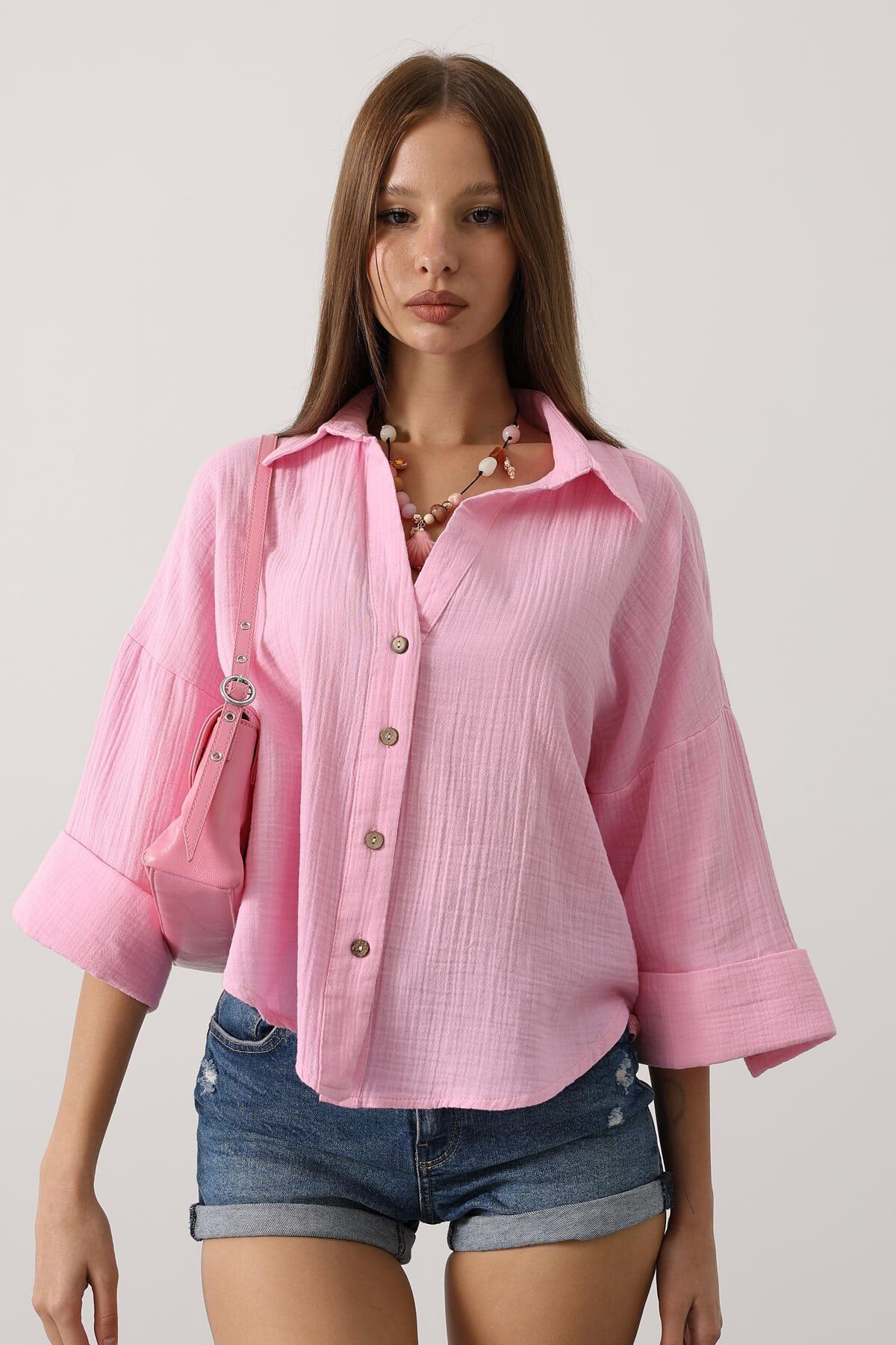 Pembe Kolları Duble Müslin Gömlek