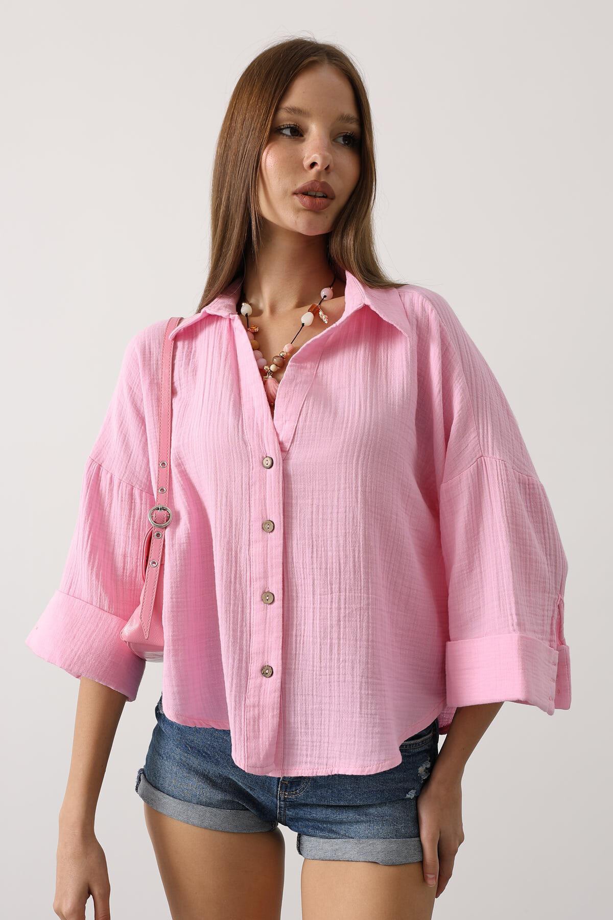 Pembe Kolları Duble Müslin Gömlek