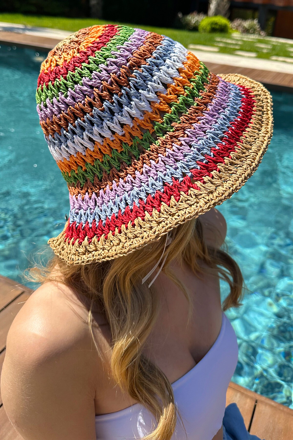 Koyu Bej Hasır Örgülü Renk Bloklu Şapka