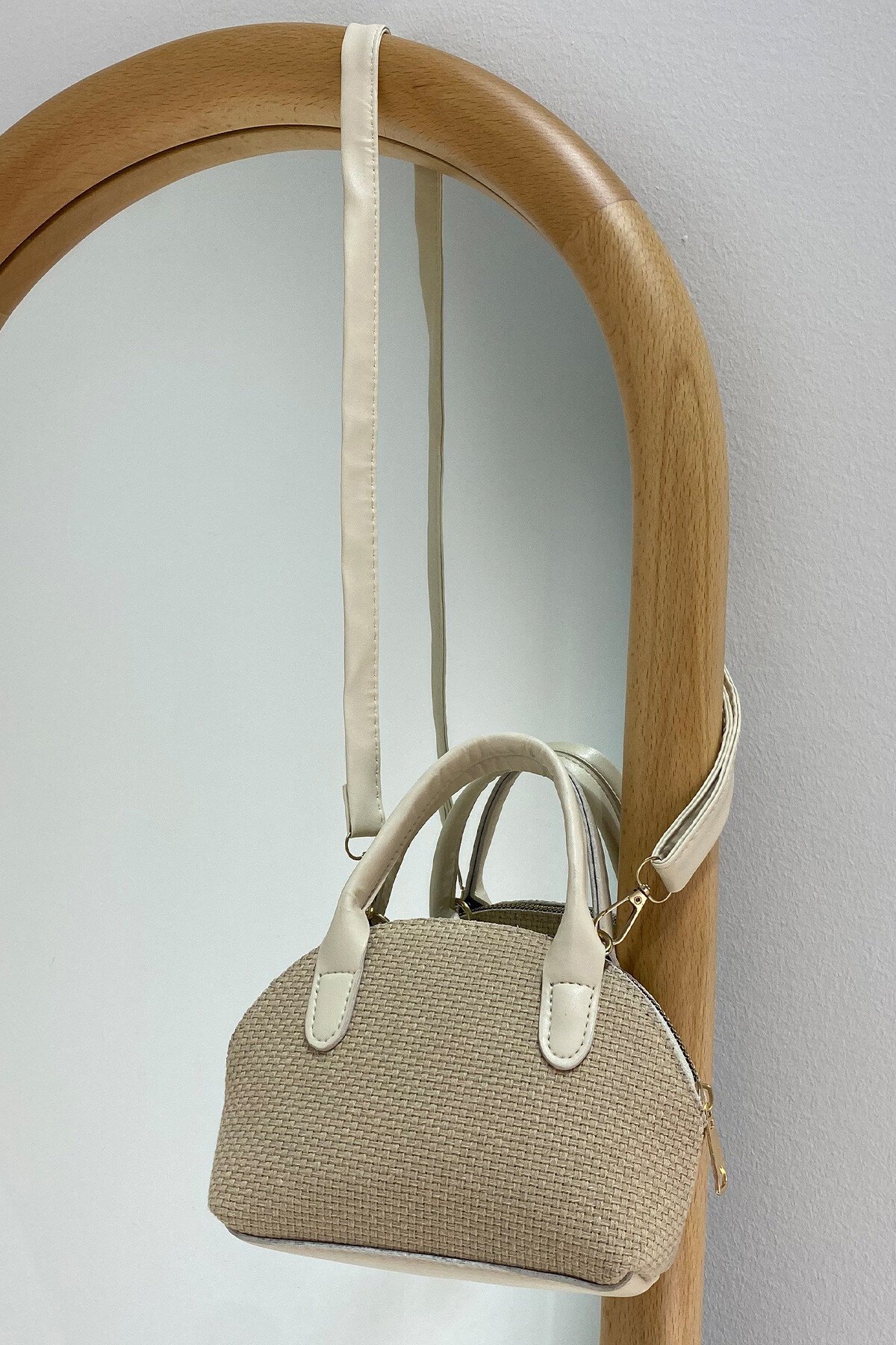 Krem Mini Çapraz Askılı El Ve Omuz Çantası