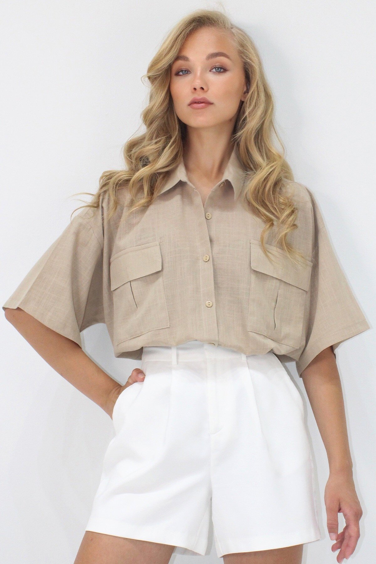Kum Beji Çift Cepli Yarım Kol Keten Gömlek