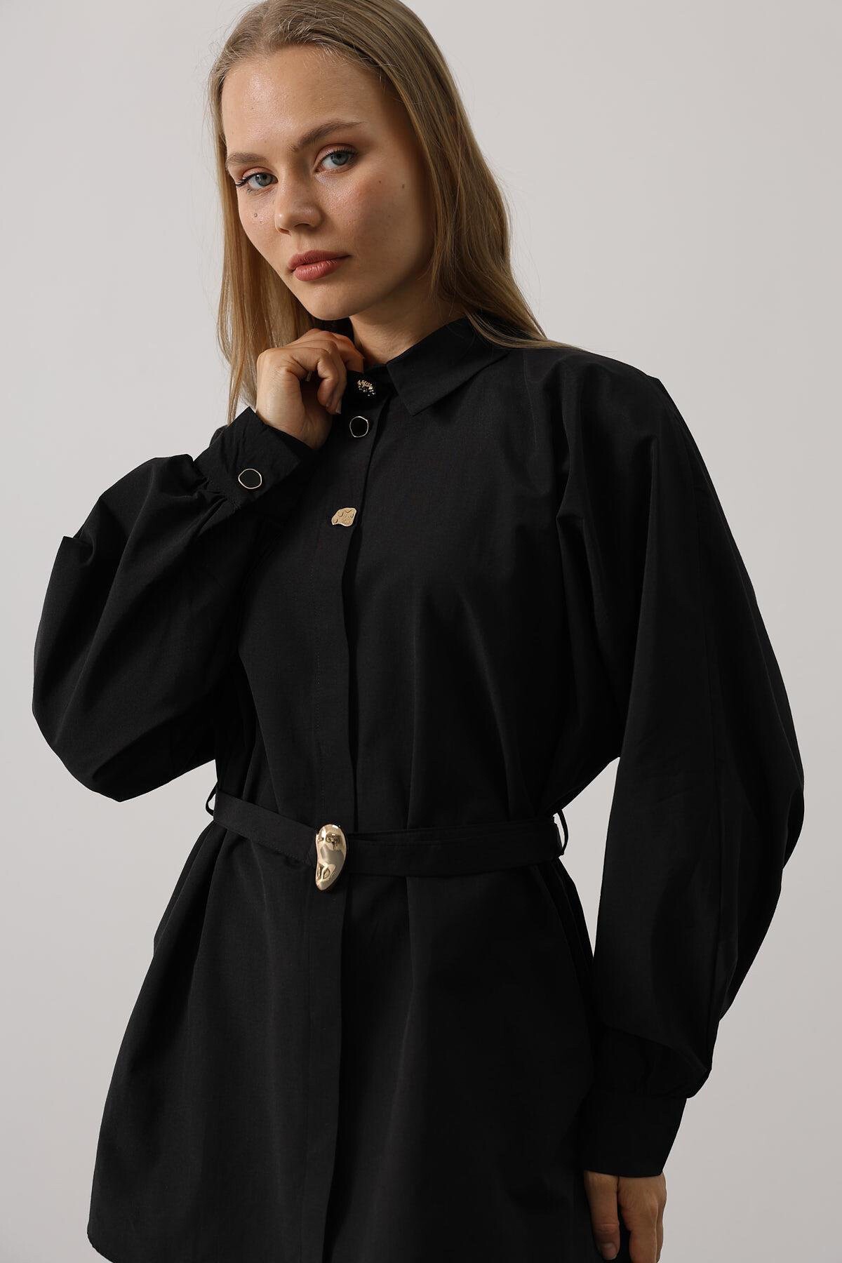 Siyah Kuşak Detaylı Tunik Gömlek