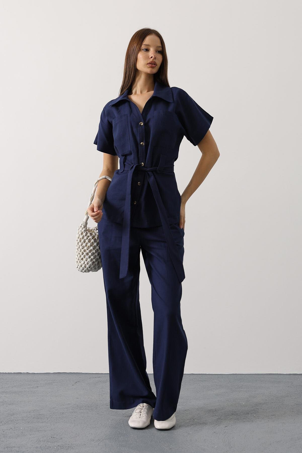 Lacivert Kuşaklı Cep Detaylı Pantolon Takım