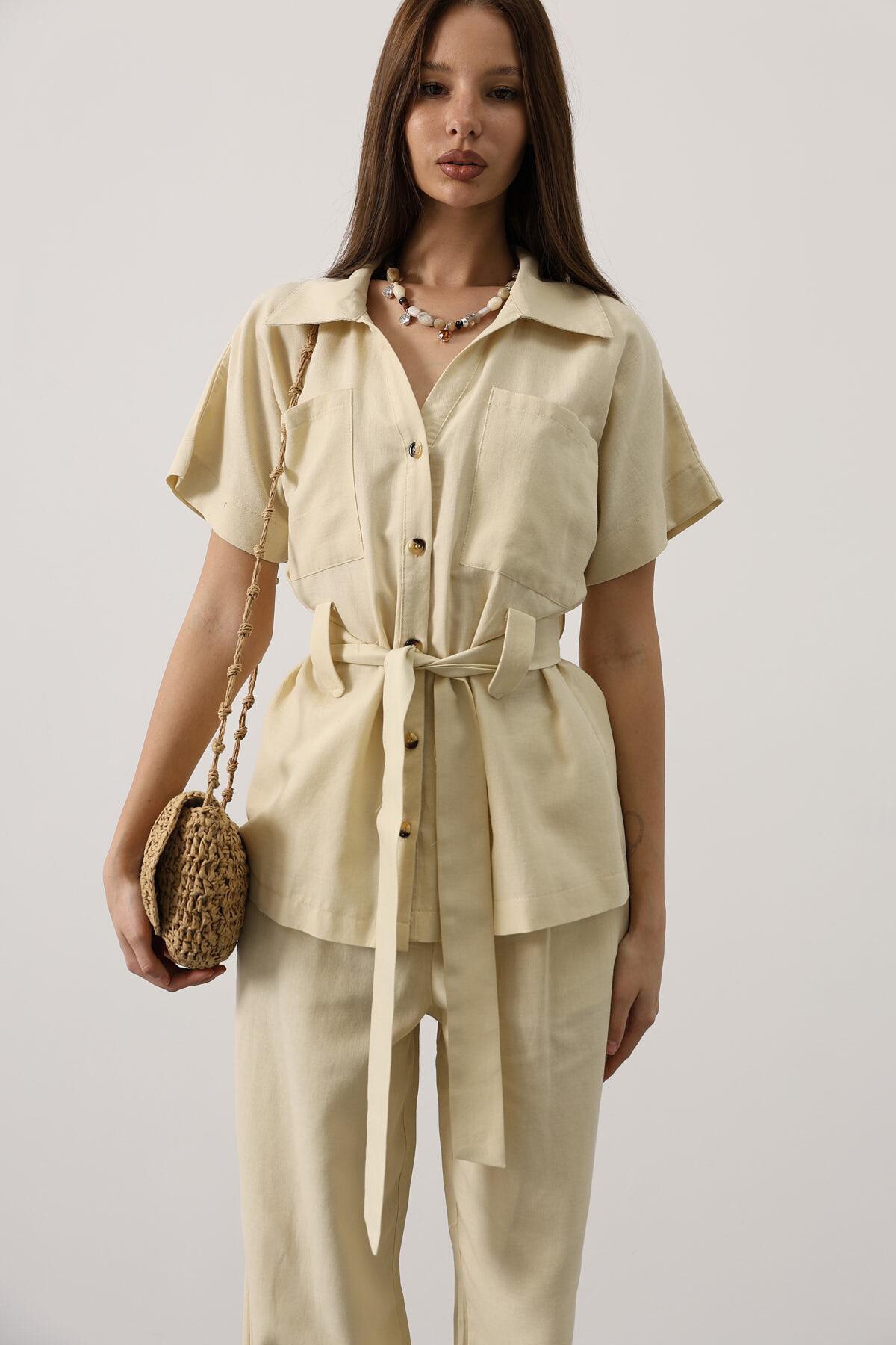 Ekru Kuşaklı Cep Detaylı Pantolon Takım