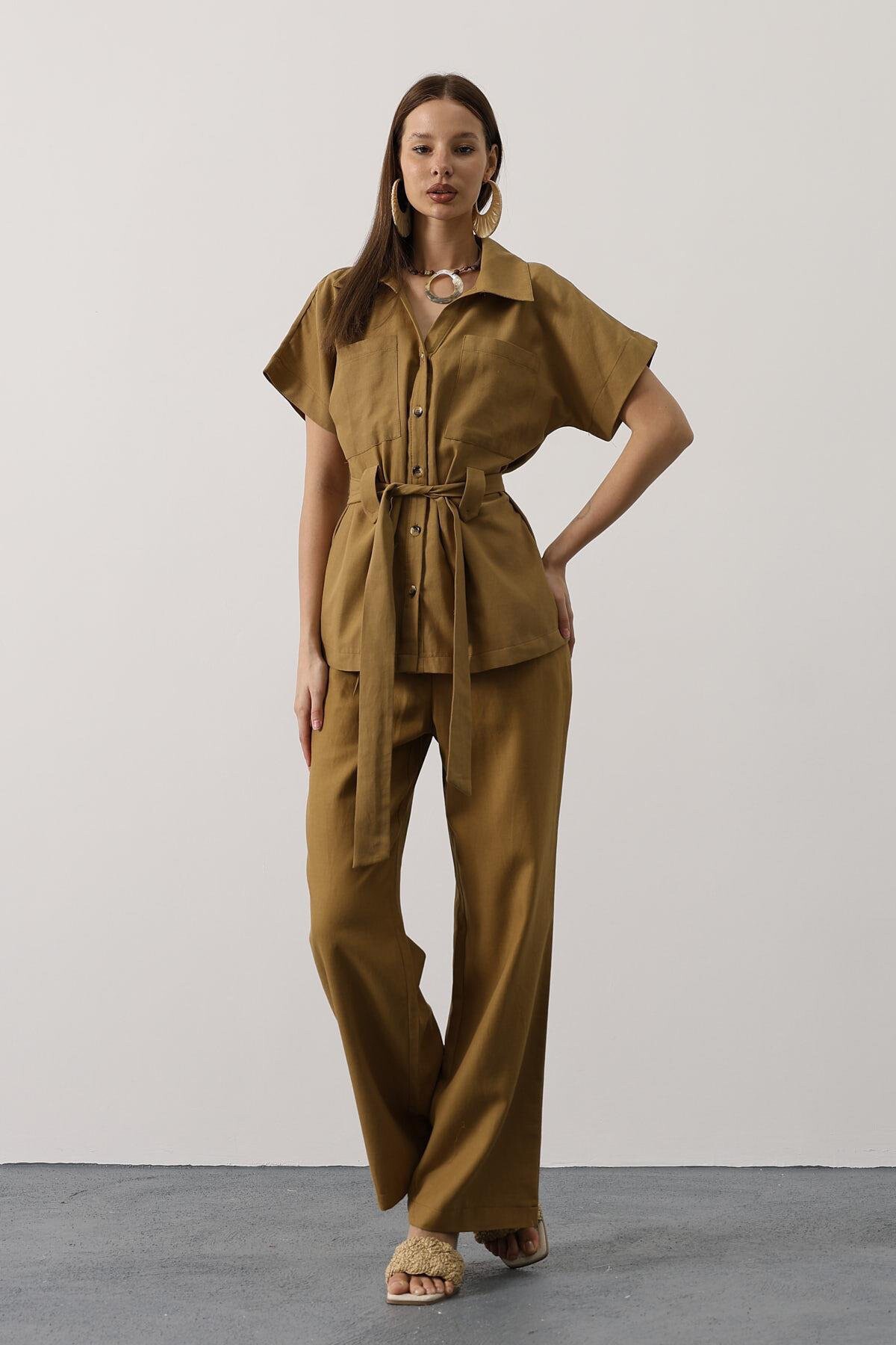 Yağ Yeşili Kuşaklı Cep Detaylı Pantolon Takım