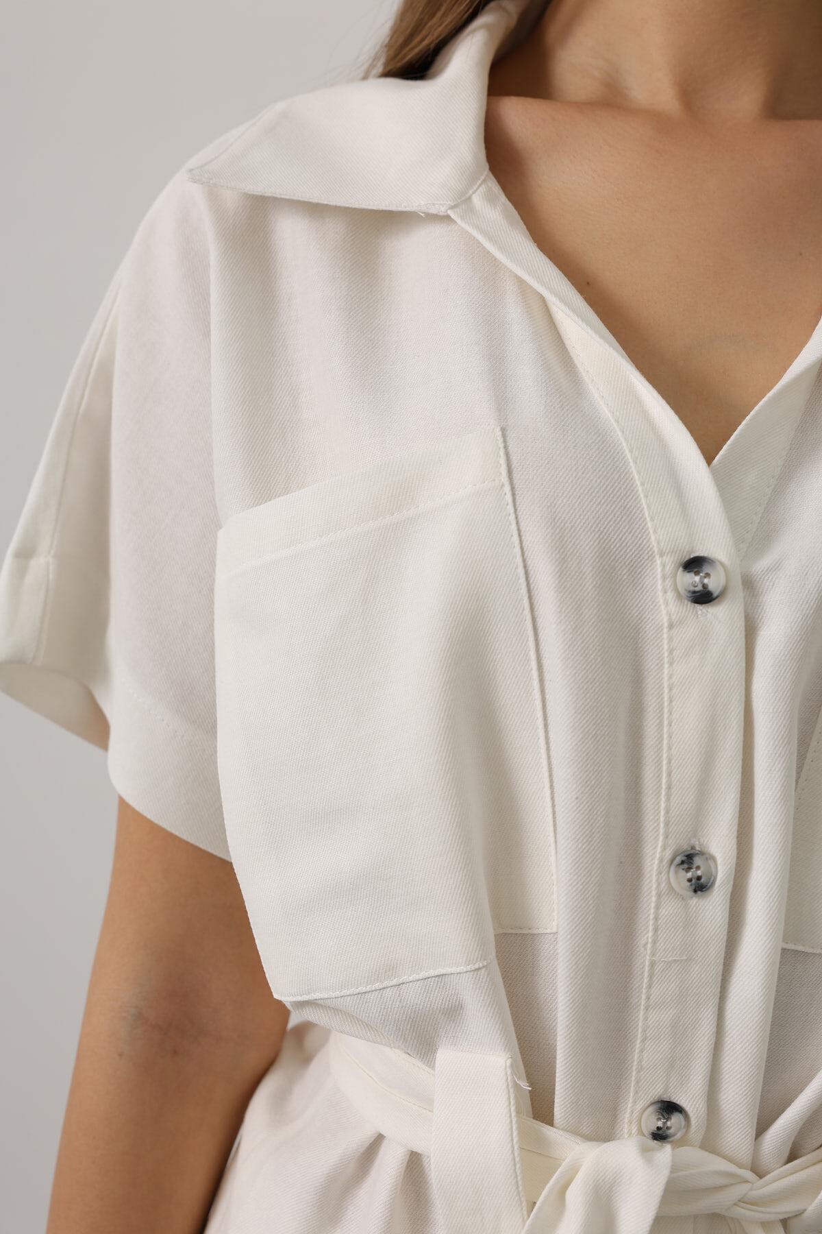 Beyaz Kuşaklı Cep Detaylı Pantolon Takım