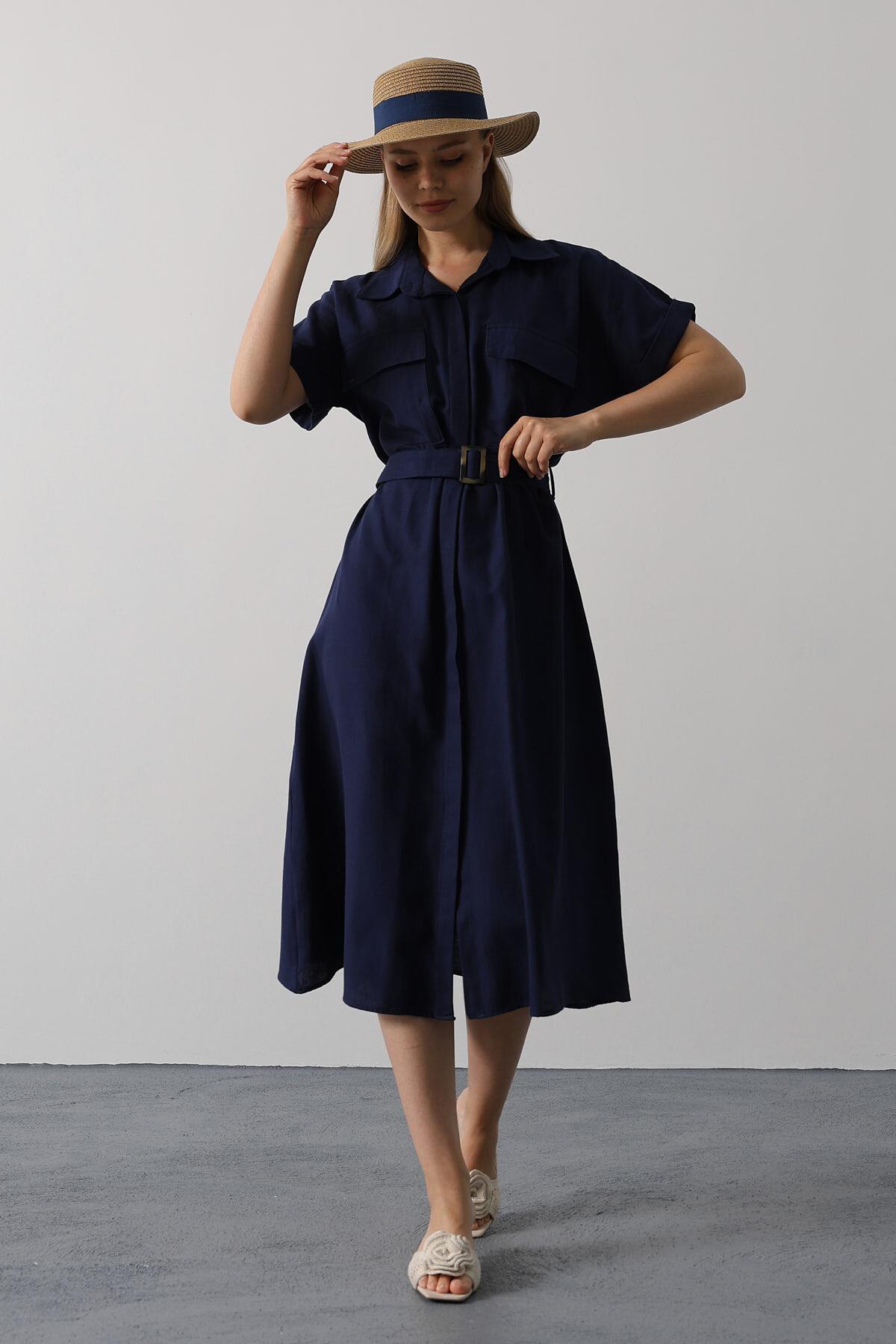 Lacivert Kuşaklı Çift Cepli Gömlek Yaka Midi Boy Elbise