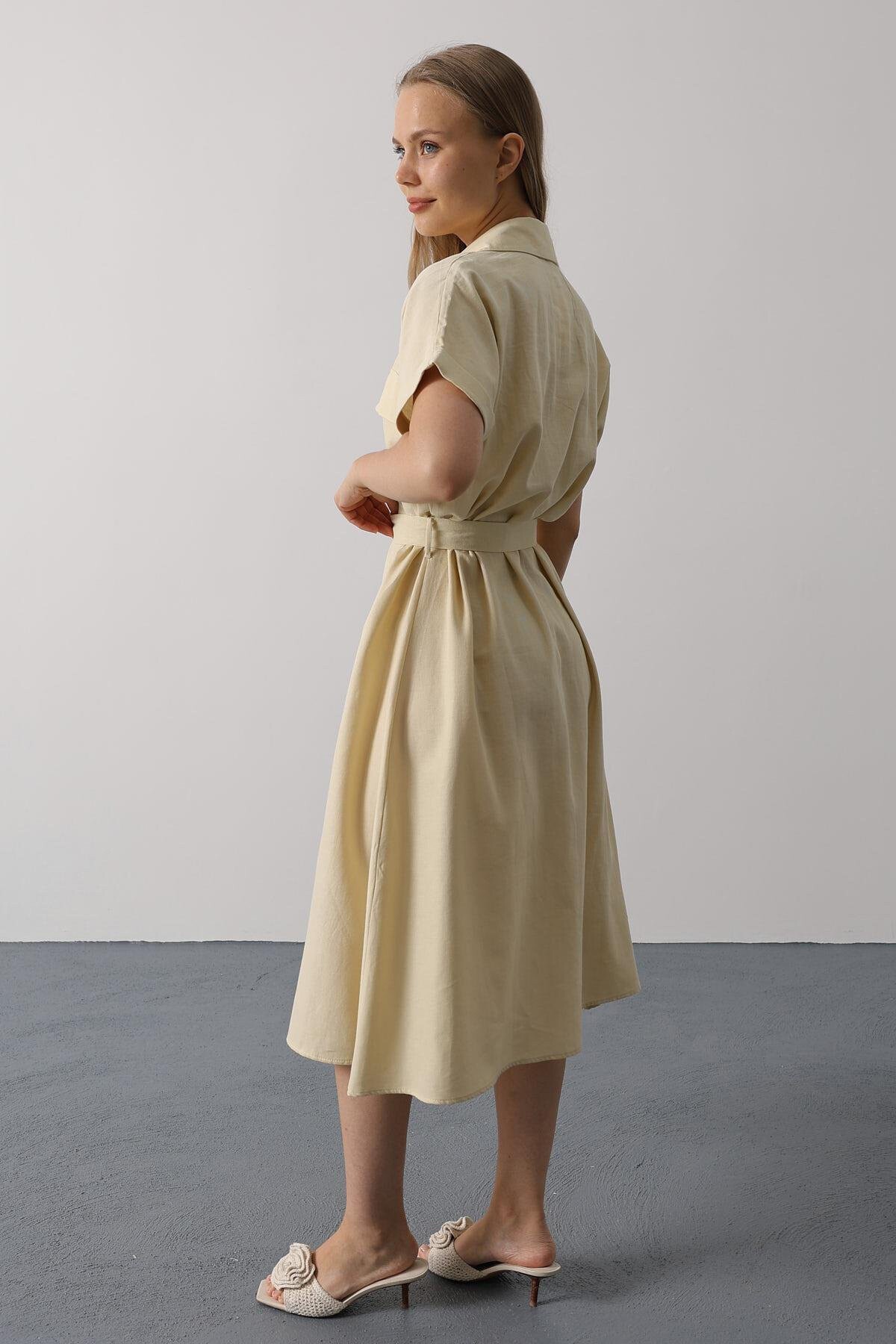 Ekru Kuşaklı Çift Cepli Gömlek Yaka Midi Boy Elbise