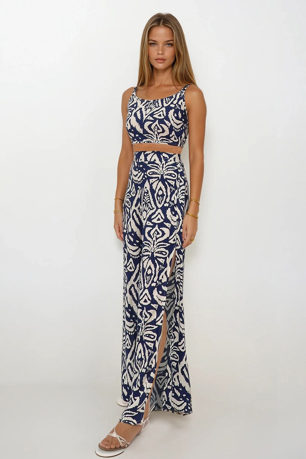 Lacivert Askılı Bluz Ve Beli Lastikli Yırtmaç Detaylı Palazzo Pantolon Takım