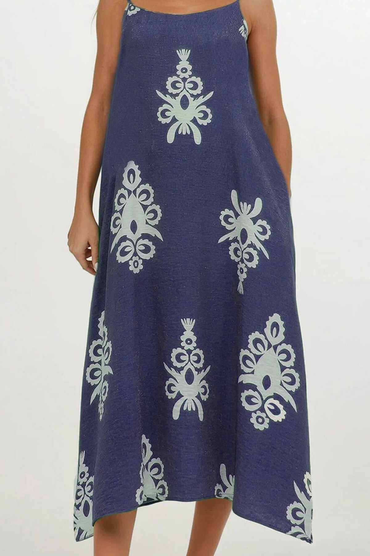 Lacivert Ayarlanabilir Askılı Desenli Çift Cepli Midi Boy Keten Elbise