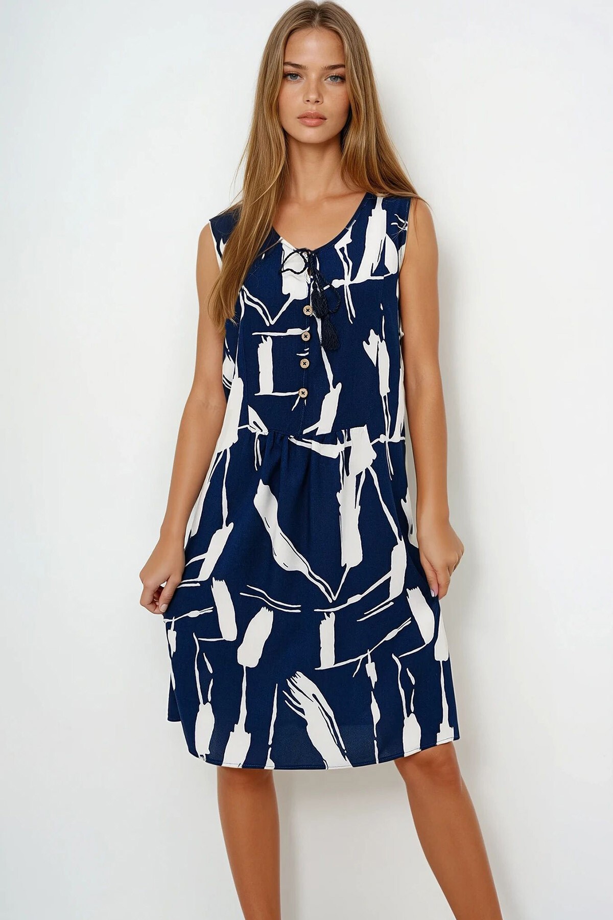 Lacivert Beyaz Bisiklet Yaka Bağlama Detaylı Midi Boy Yazlık Elbise