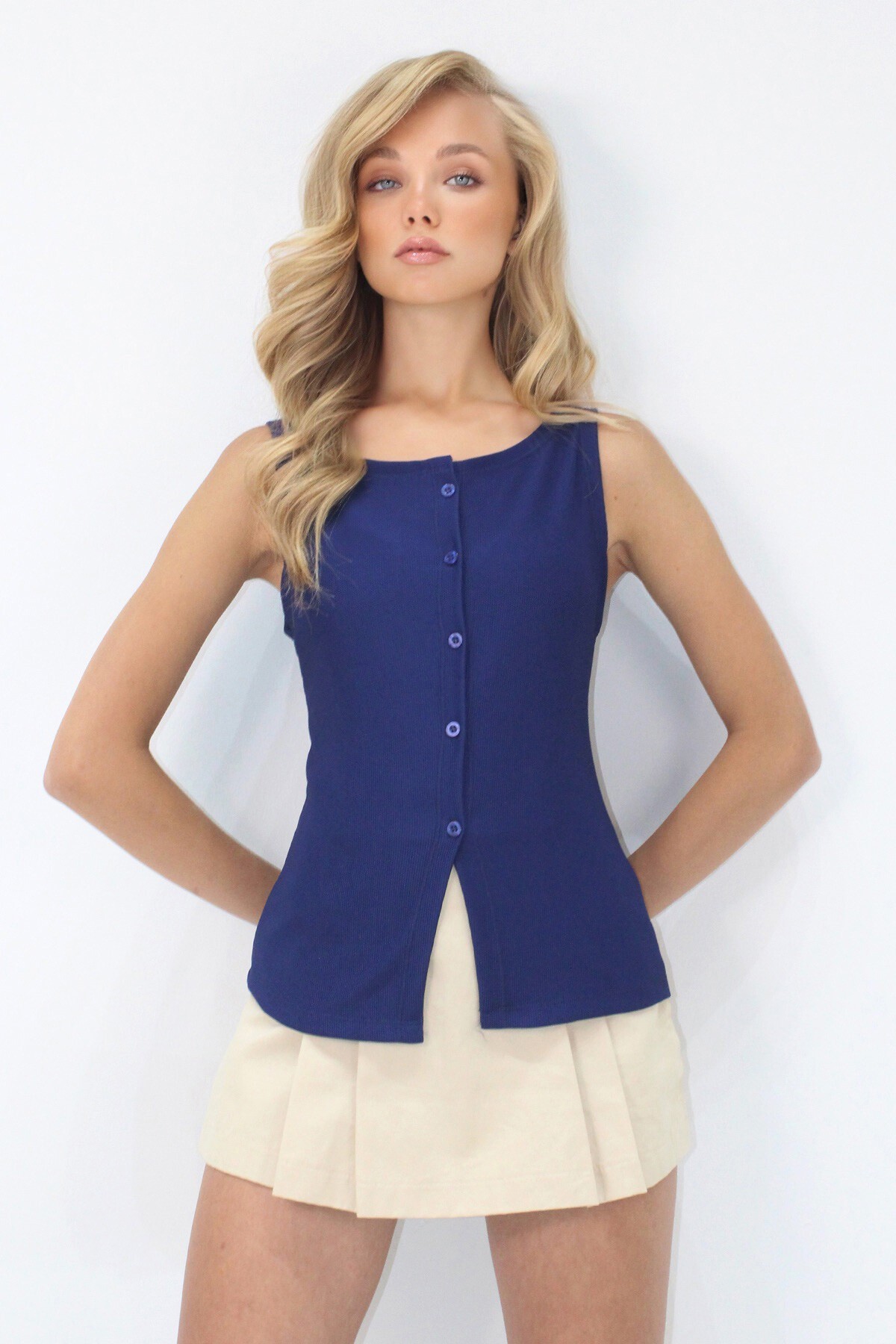 Lacivert Bisiklet Yaka Önü Düğmeli Ottoban Kolsuz Bluz