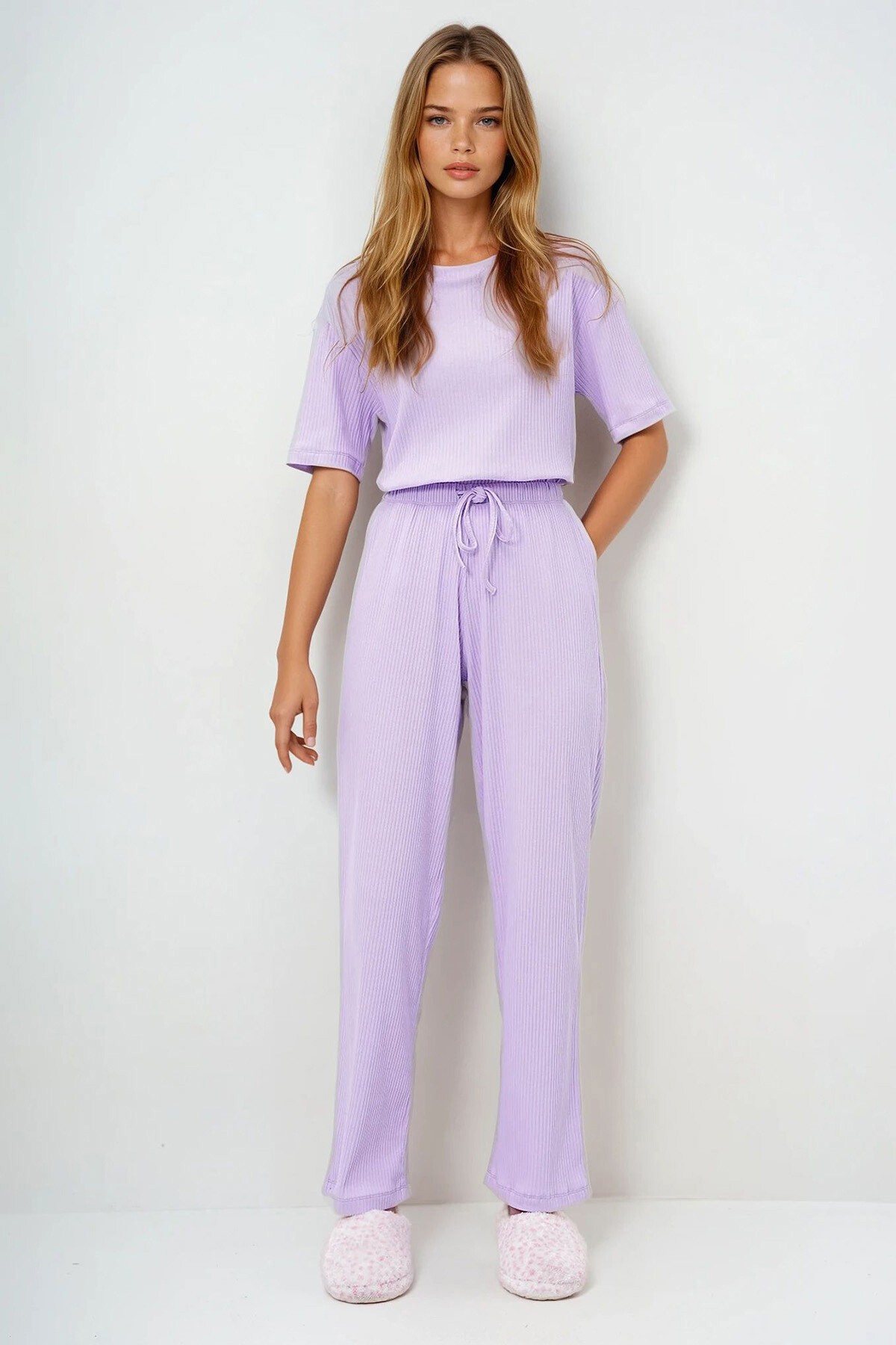 Lila Bisiklet Yaka Kısa Kol T Shirt Ve Pantolon Takım