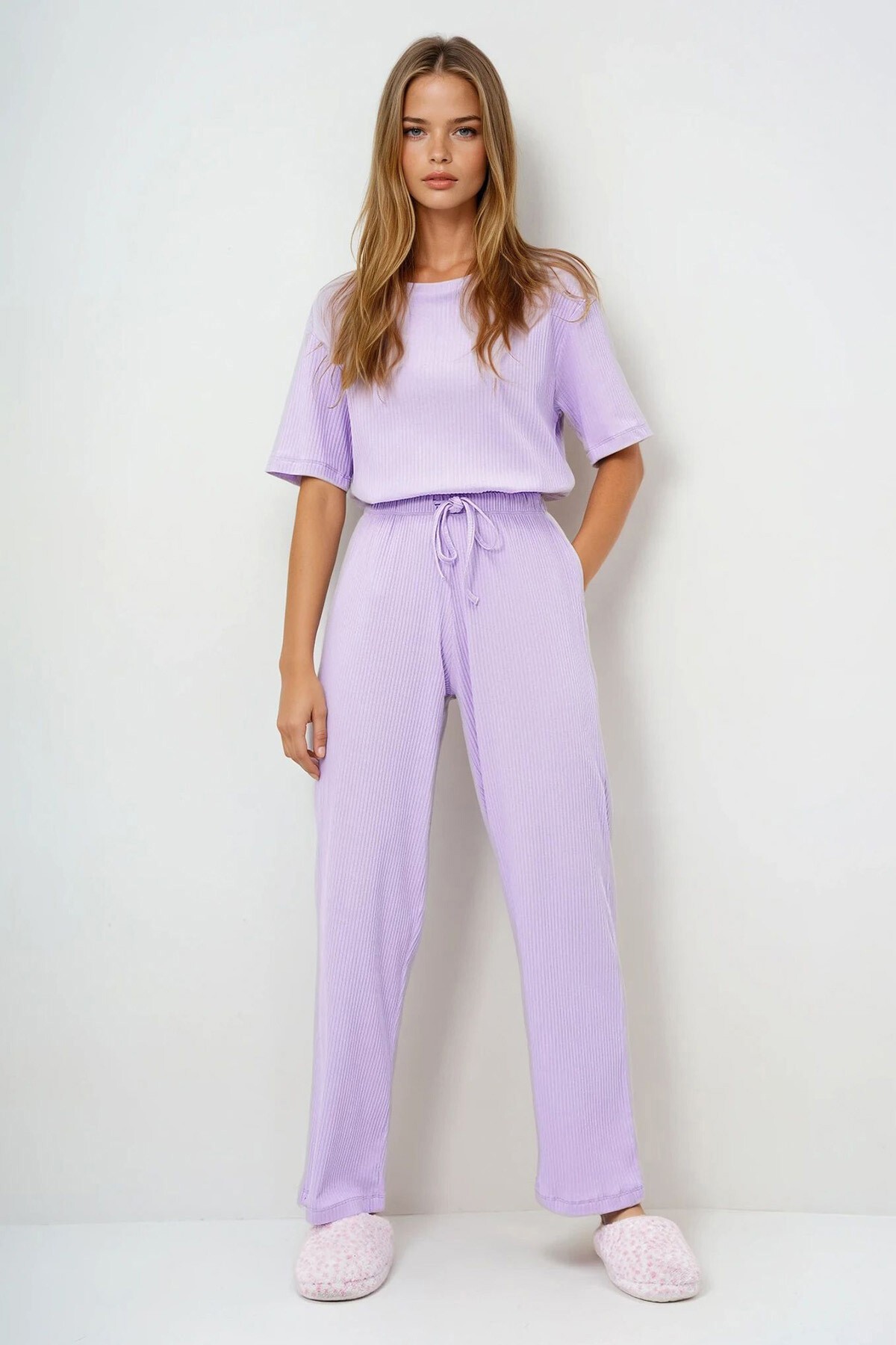 Lila Bisiklet Yaka Kısa Kol T Shirt Ve Pantolon Takım