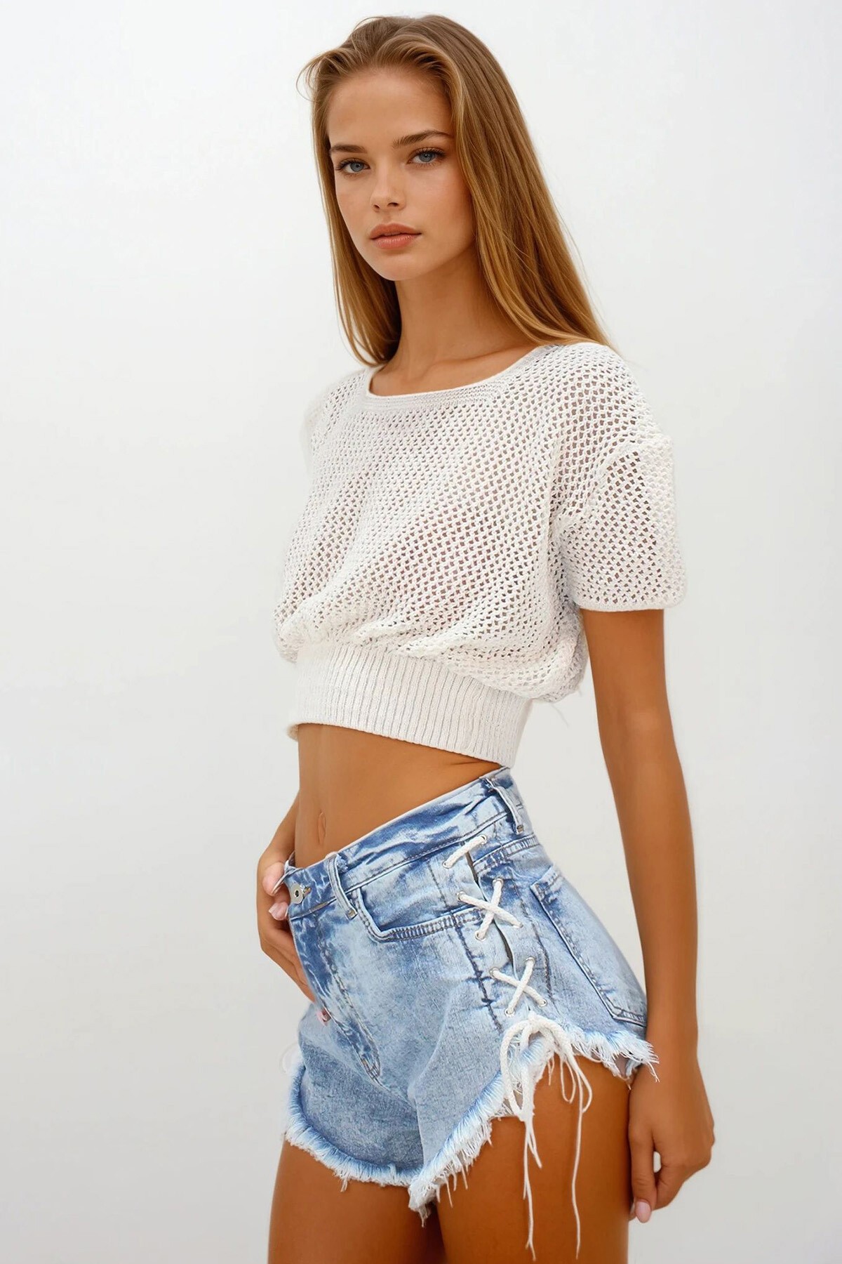 Mavi 4 Cepli Bağcık Detaylı Püsküllü Kot Şort