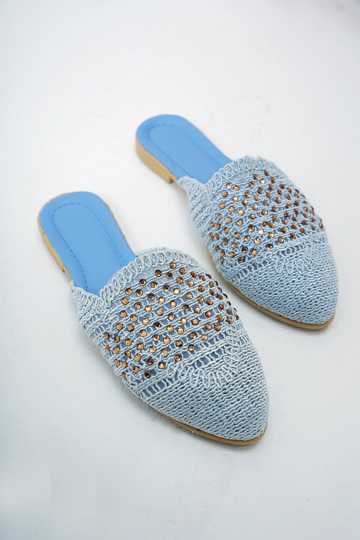 Mavi Boncuk İşlemeli Örme Triko Düz Terlik