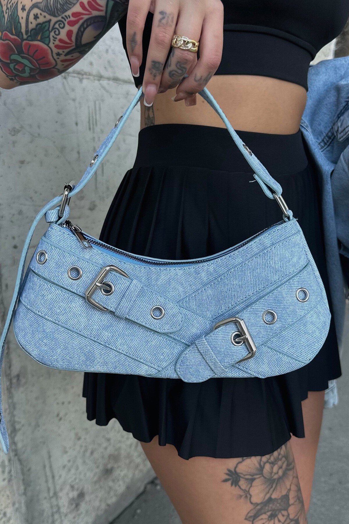 Mavi Kemer Detaylı Baget Denim Çanta