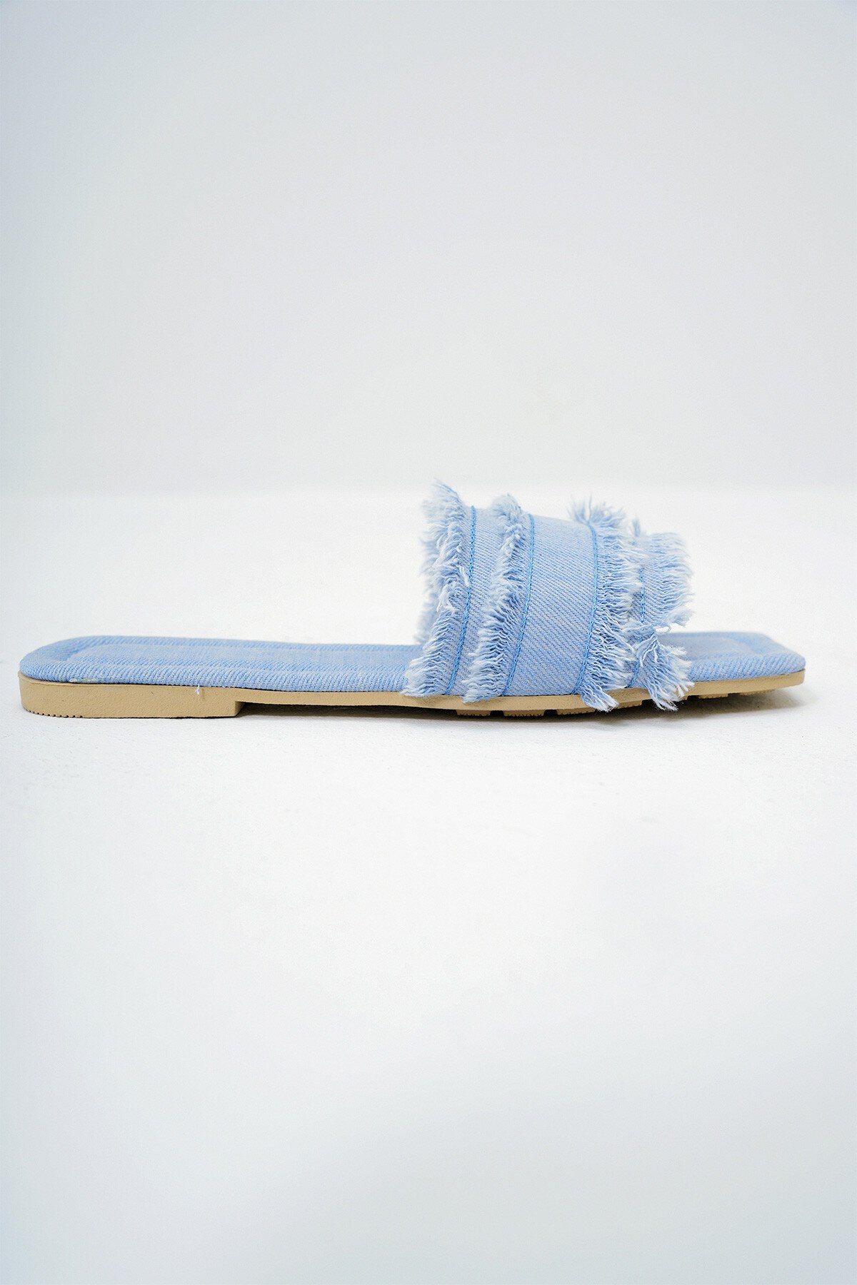 Mavi Püskül Detaylı Keten Kumaş Düz Terlik