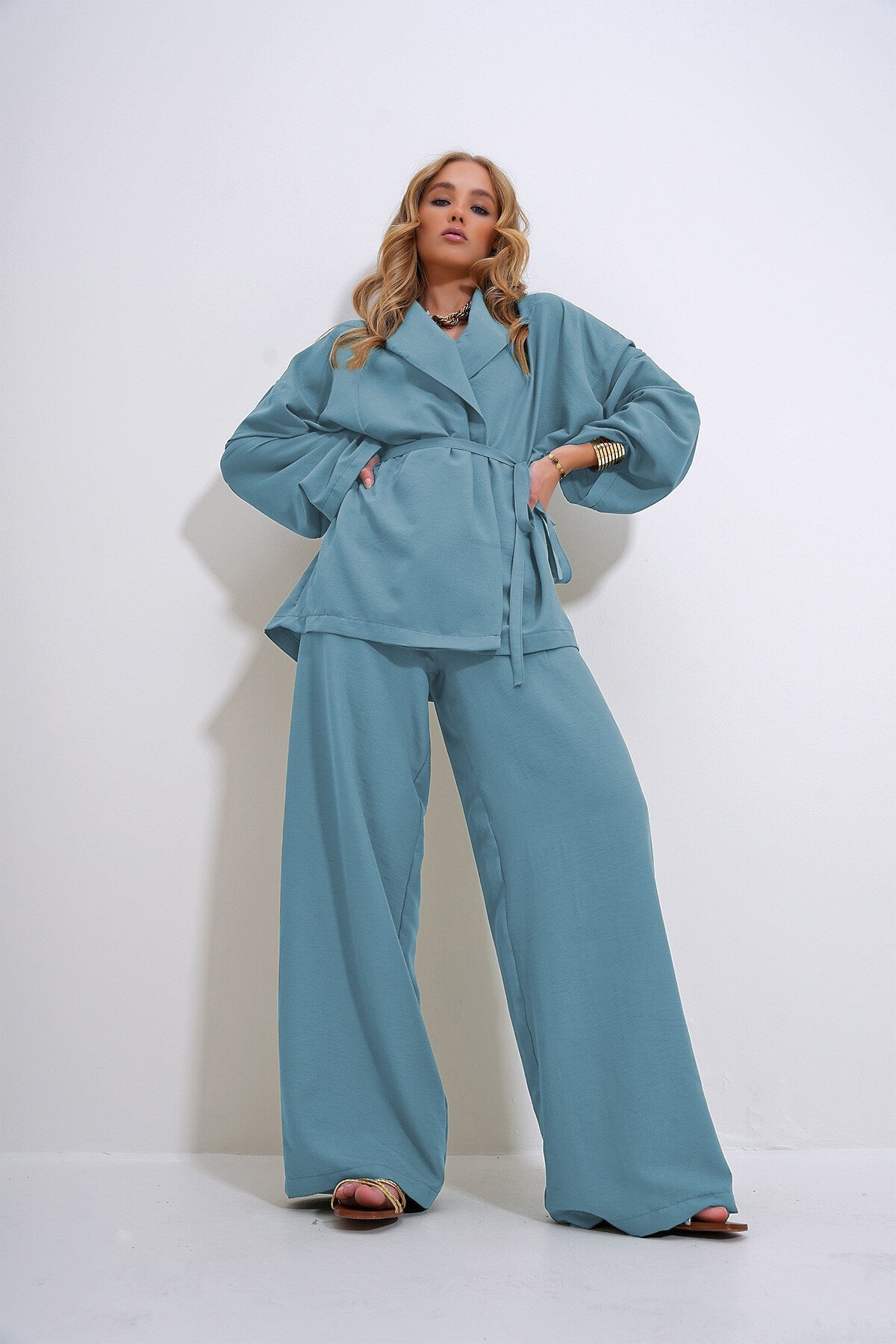 Mint Yeşili Buruşuk Görünümlü Blazer Ceket Alt Üst Takım