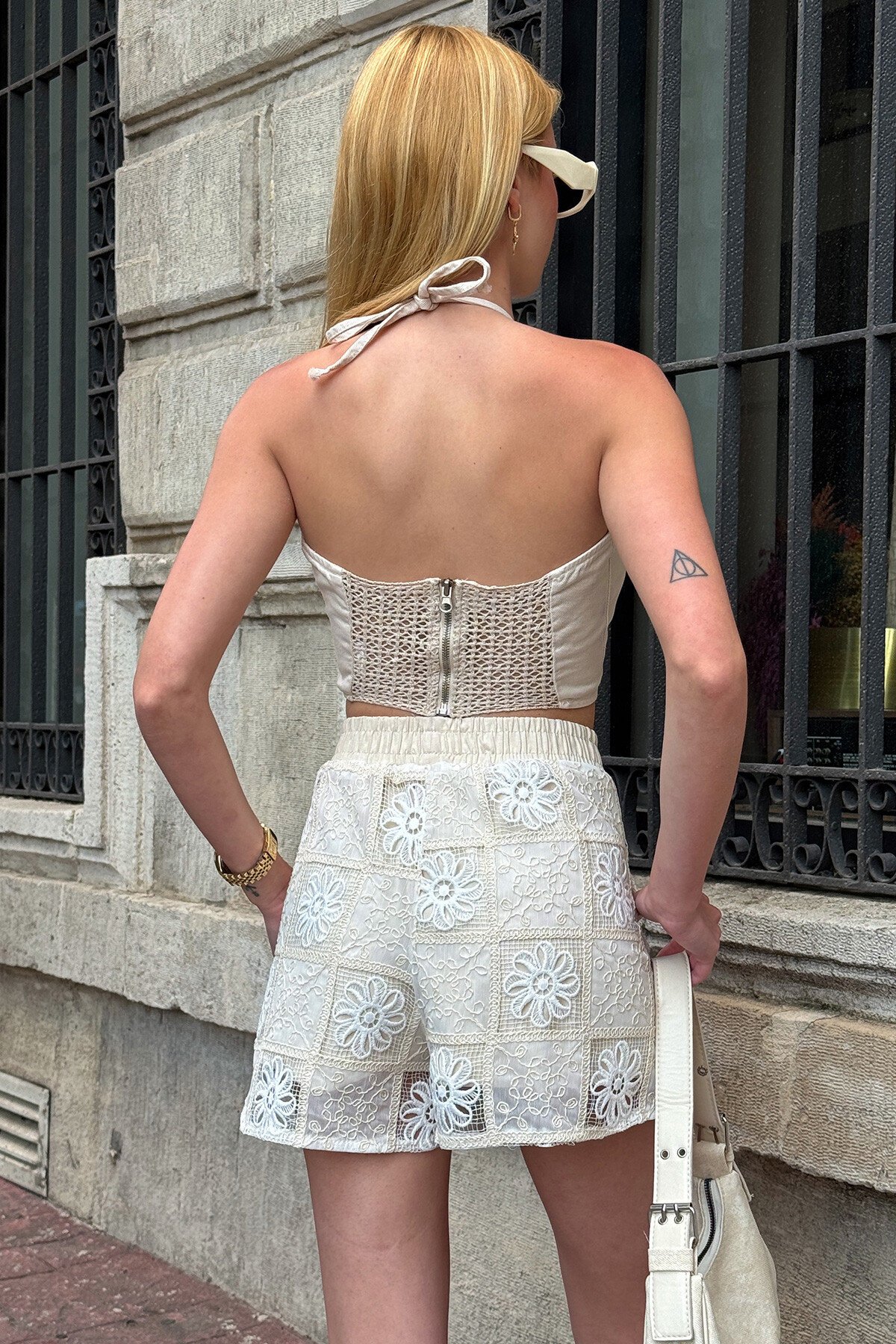 Mix Şort Büstiyer Çanta Ve Gözlük - Golden Hour V00028