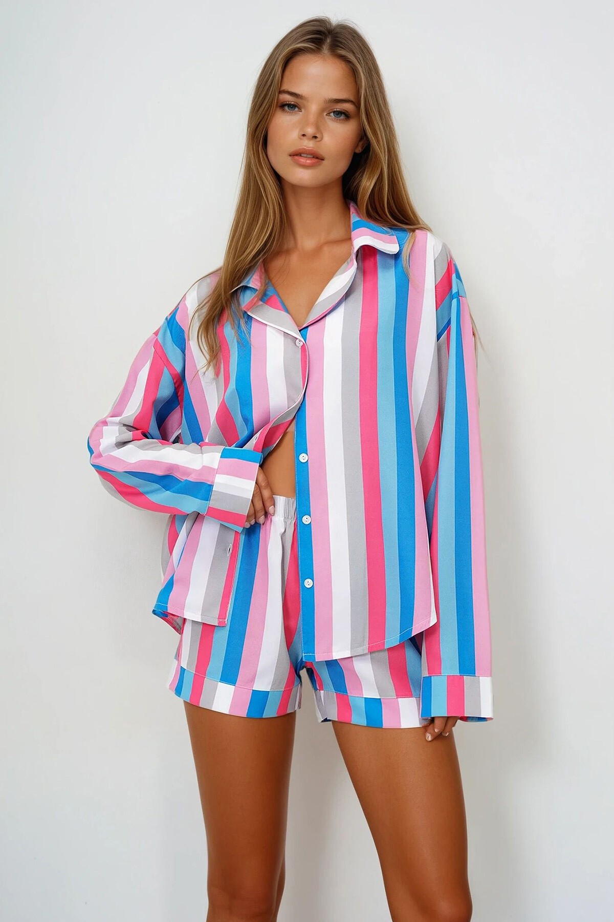 Mix V Yaka Manşet Ve Paça Detaylı Dokuma Yazlık Gömlek Ve Şort Pijama Takım