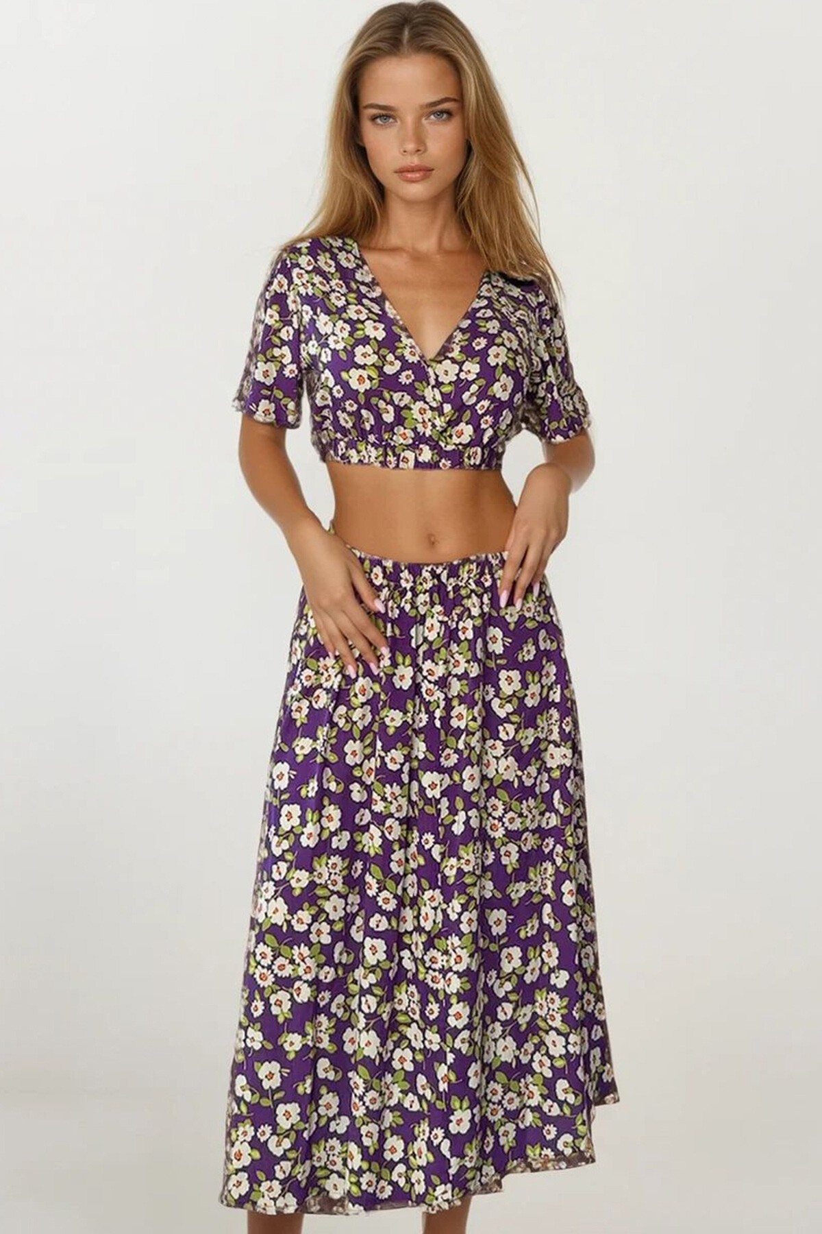 Mor Çiçek Desenli Crop Bluz Ve Etek Takım