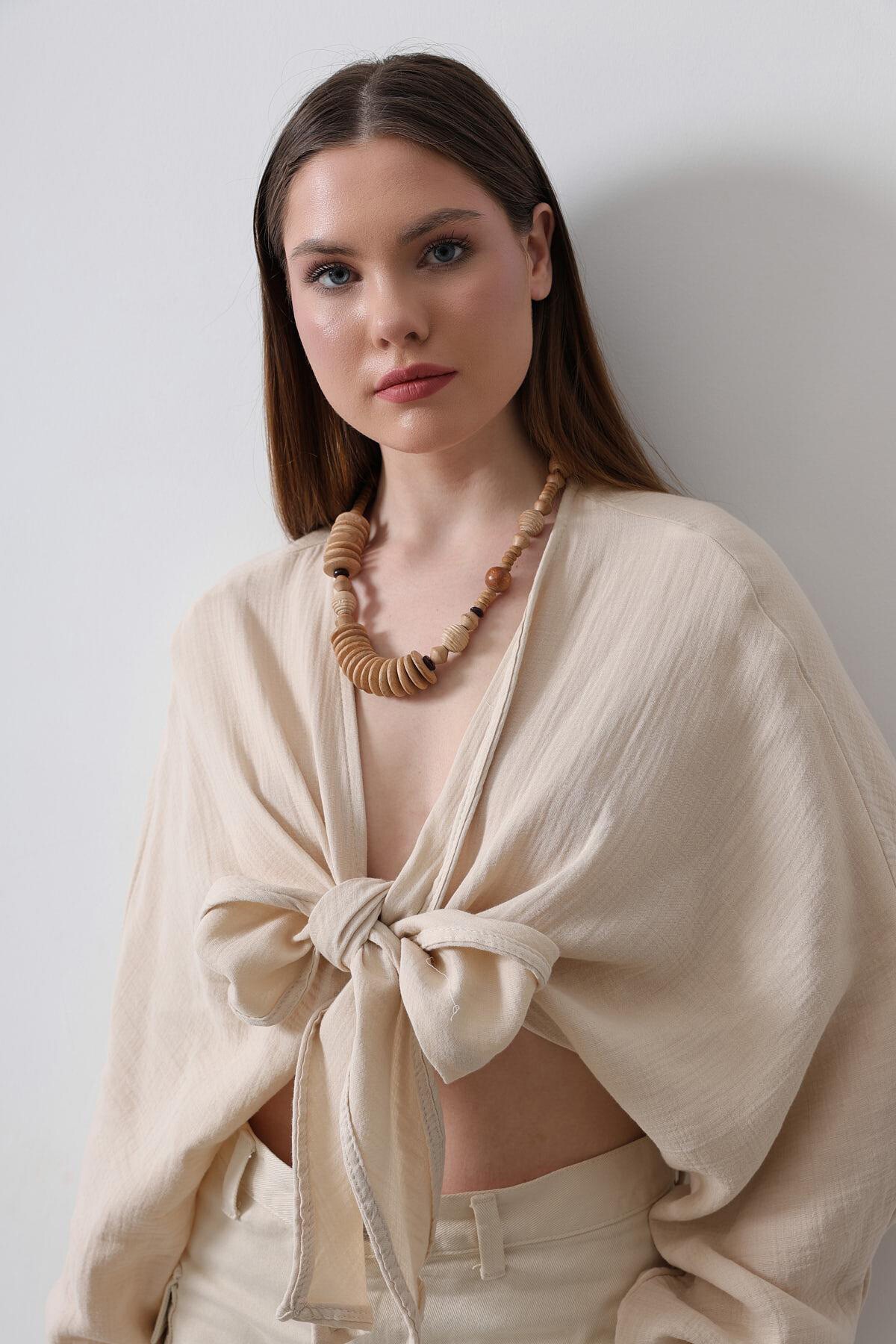 Bej Önü Bağlama Detaylı Uzun Kollu Bluz