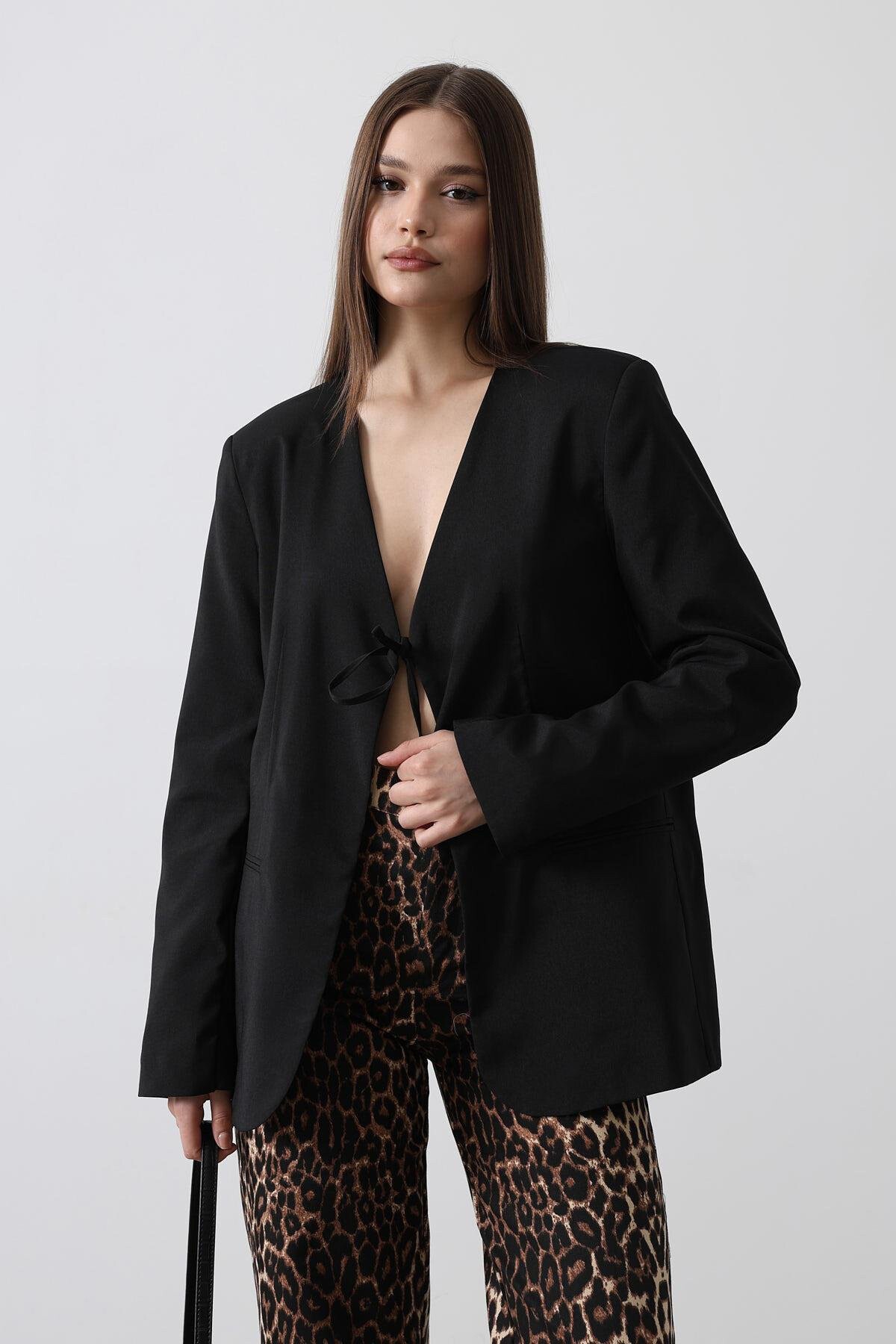 Siyah Önü Bağlamalı Oversize Blazer Ceket