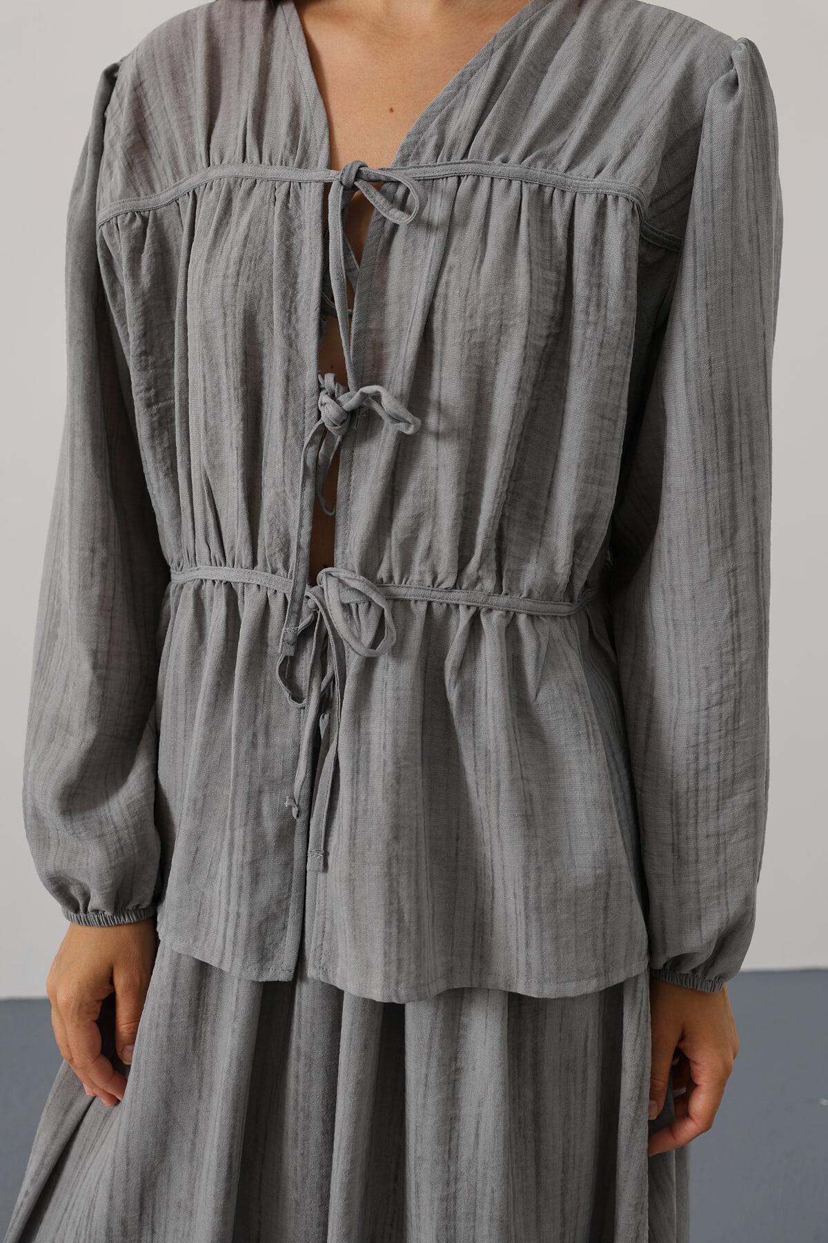 Gri Bağlama Detaylı Bluz Ve Beli Lastikli Maxi Boy Etek Takım