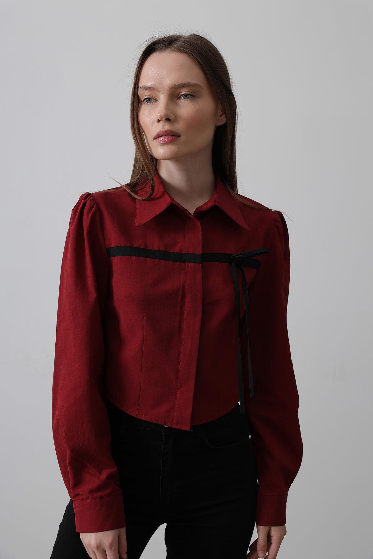 Bordo Önü Kontrast Fiyonklu Gömlek