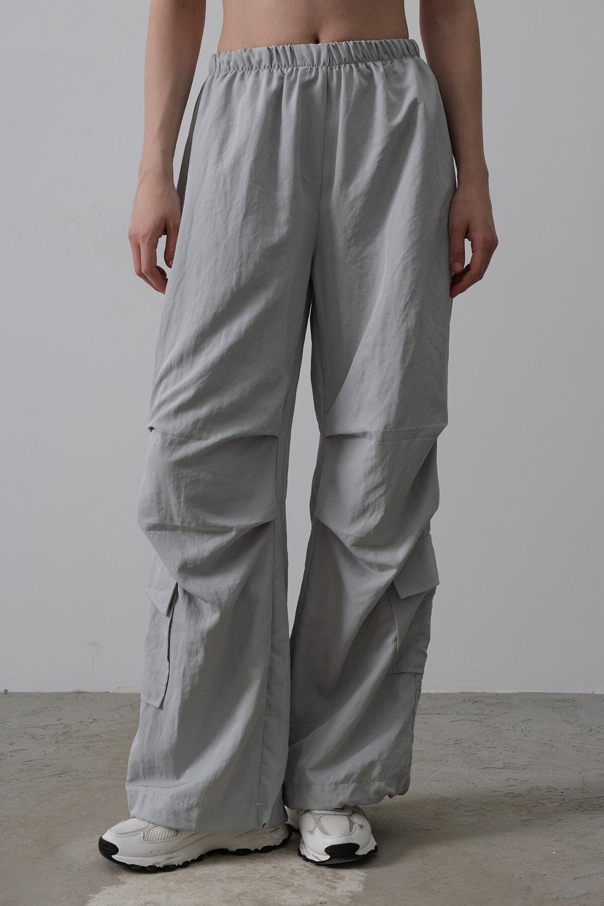 Gri Beli Lastikli Paraşüt Kargo Pantolon