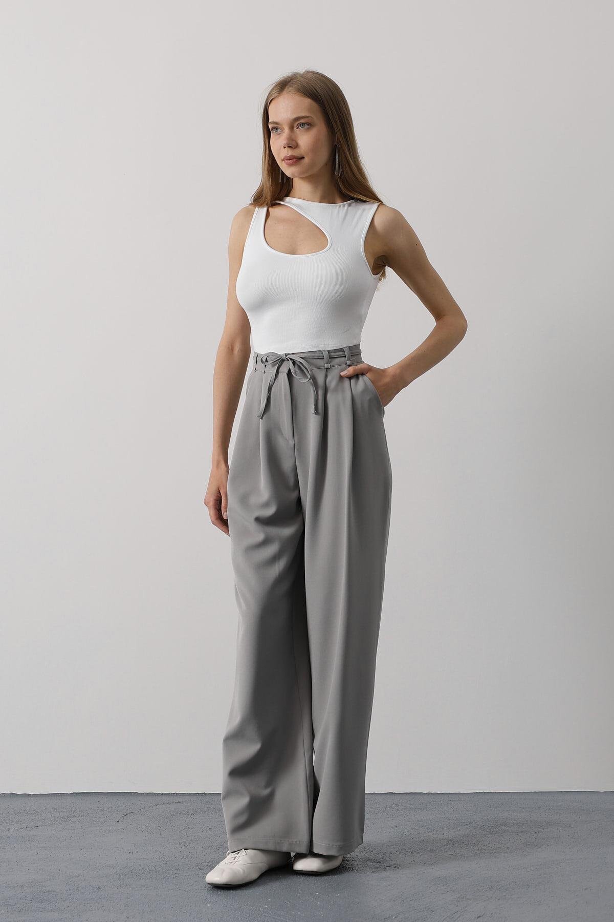 Gri Çift Cepli Pileli Bağcıklı Oversize Pantolon