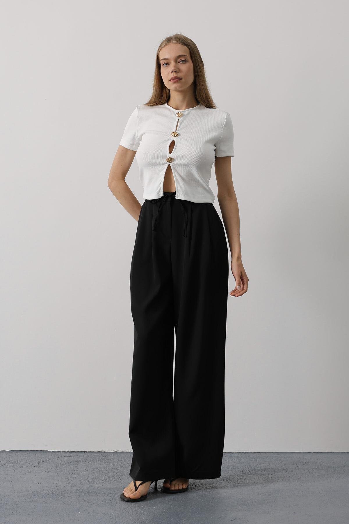 Siyah Çift Cepli Pileli Bağcıklı Oversize Pantolon