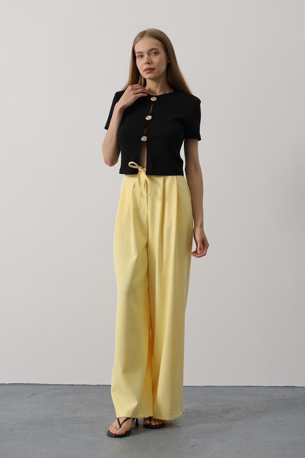Sarı Çift Cepli Pileli Bağcıklı Oversize Pantolon