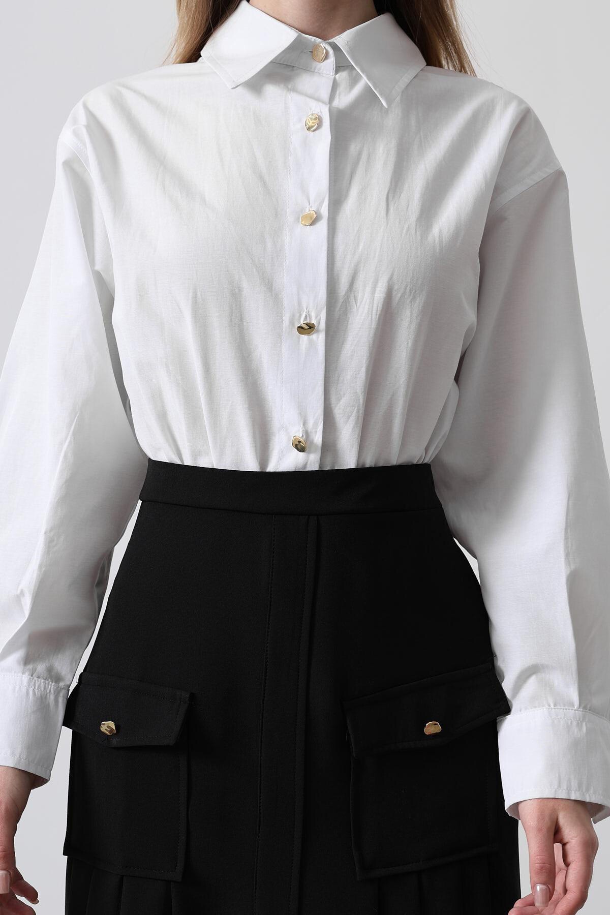 Beyaz Pileli Cep Detaylı Kontrast Gömlek Elbise