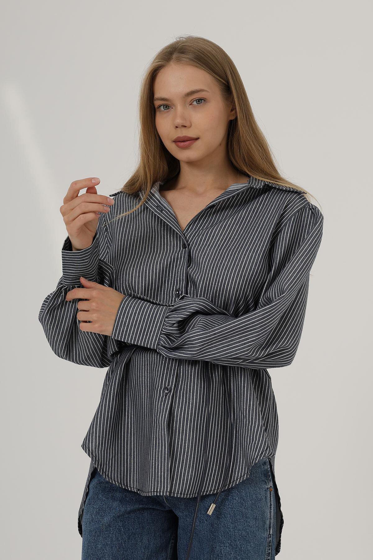 Lacivert Çizgili Kemer Detaylı Balon Kol Gömlek