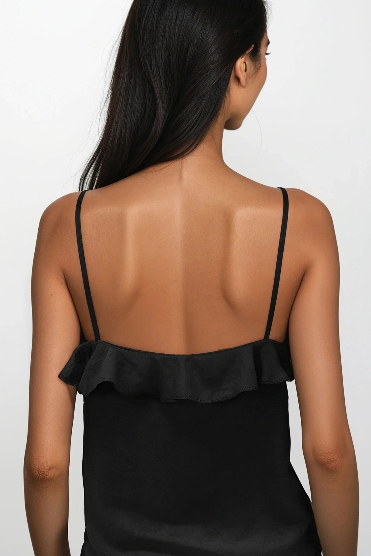 Siyah Ayarlanabilir Askılı Önü Fırfırlı Aerobin Bluz