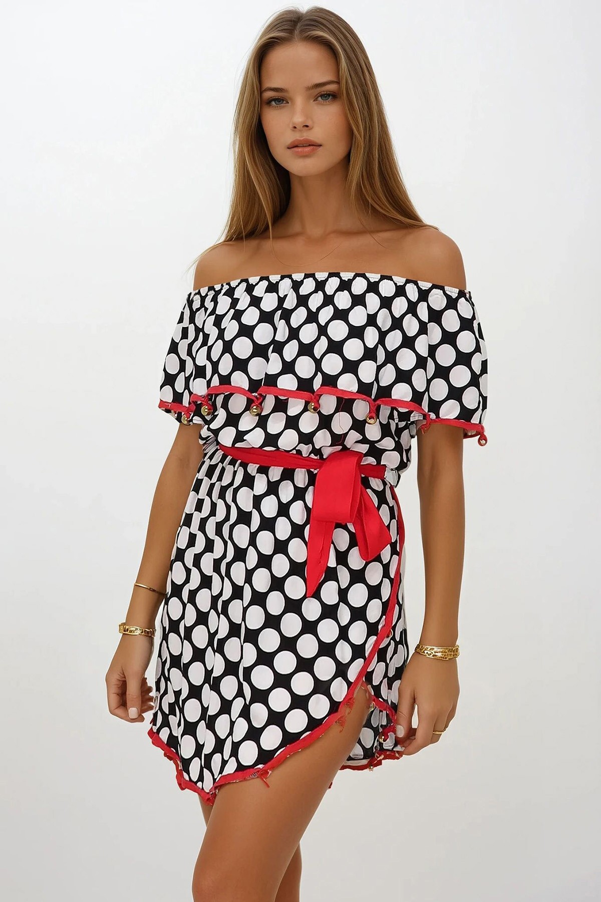 Siyah-Beyaz Madonna Yaka Boncuk İşlemeli Asimetrik Kesim Midi Boy Yazlık Elbise