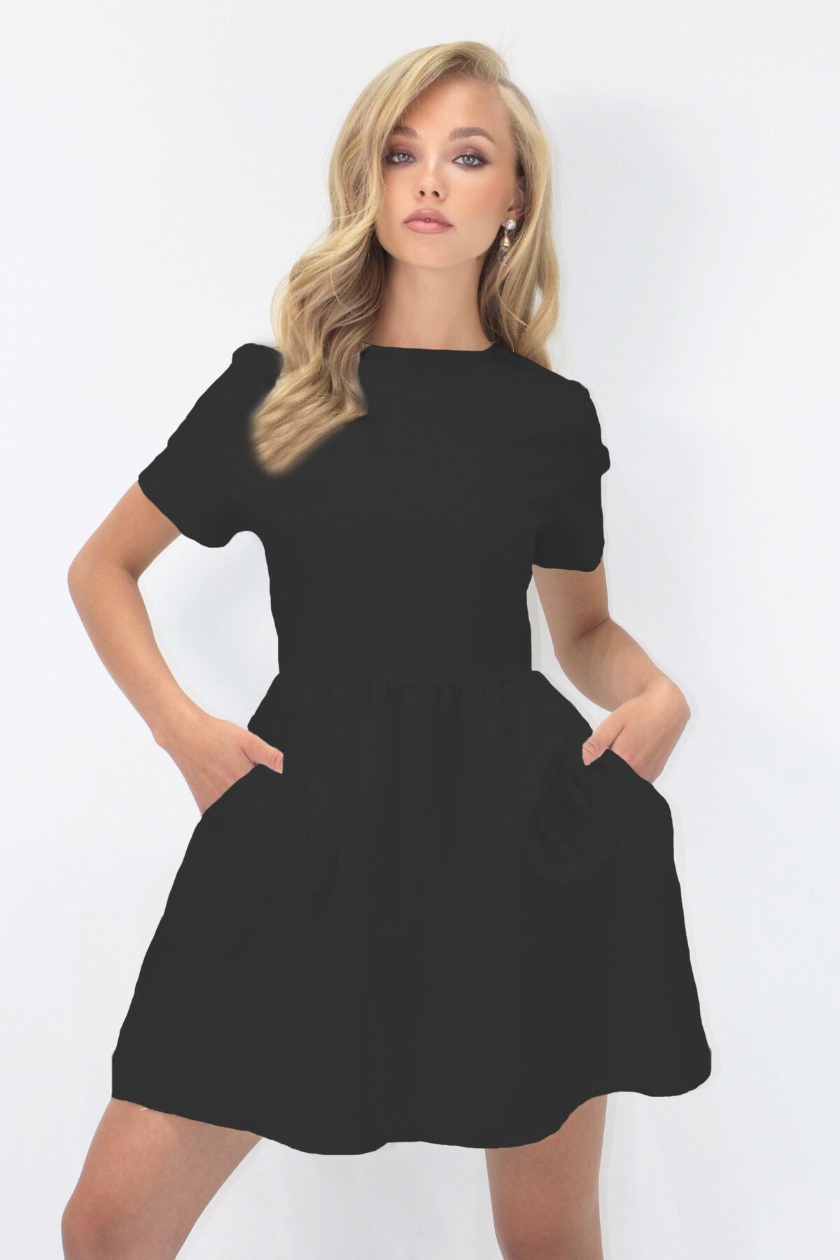 Siyah Cep Detaylı Sırtı Fermuarlı Kısa Kol Dokuma Elbise