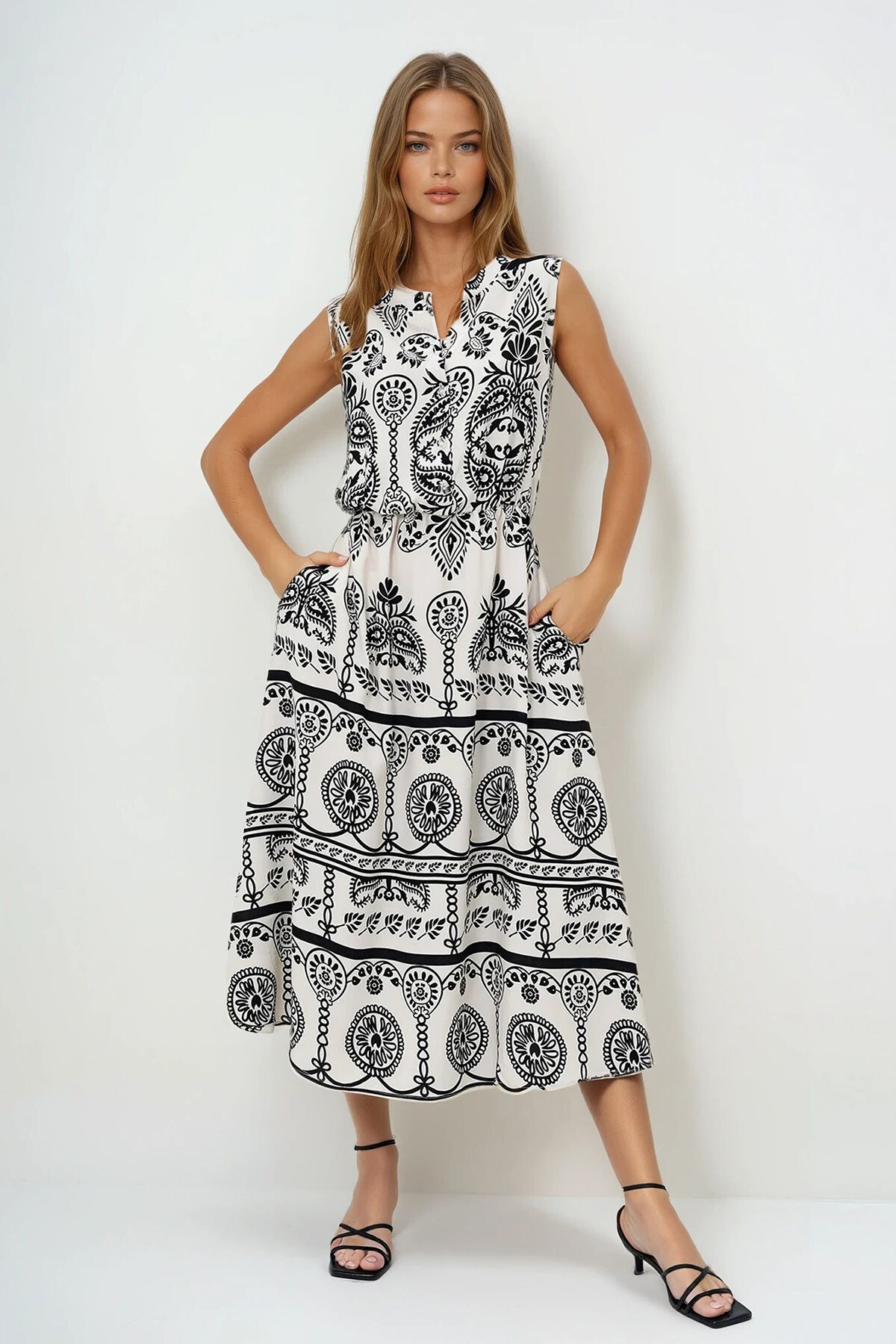 Siyah Ekru Hakim Yaka Önü Düğmeli Sıfır Kol Dokuma Yazlık Elbise