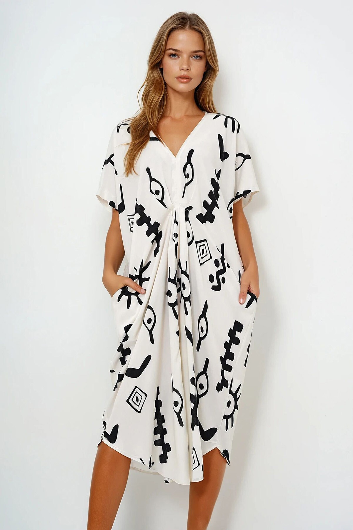 Siyah Ekru V Yaka Desenli Yazlık Maxi Boy Dokuma Elbise