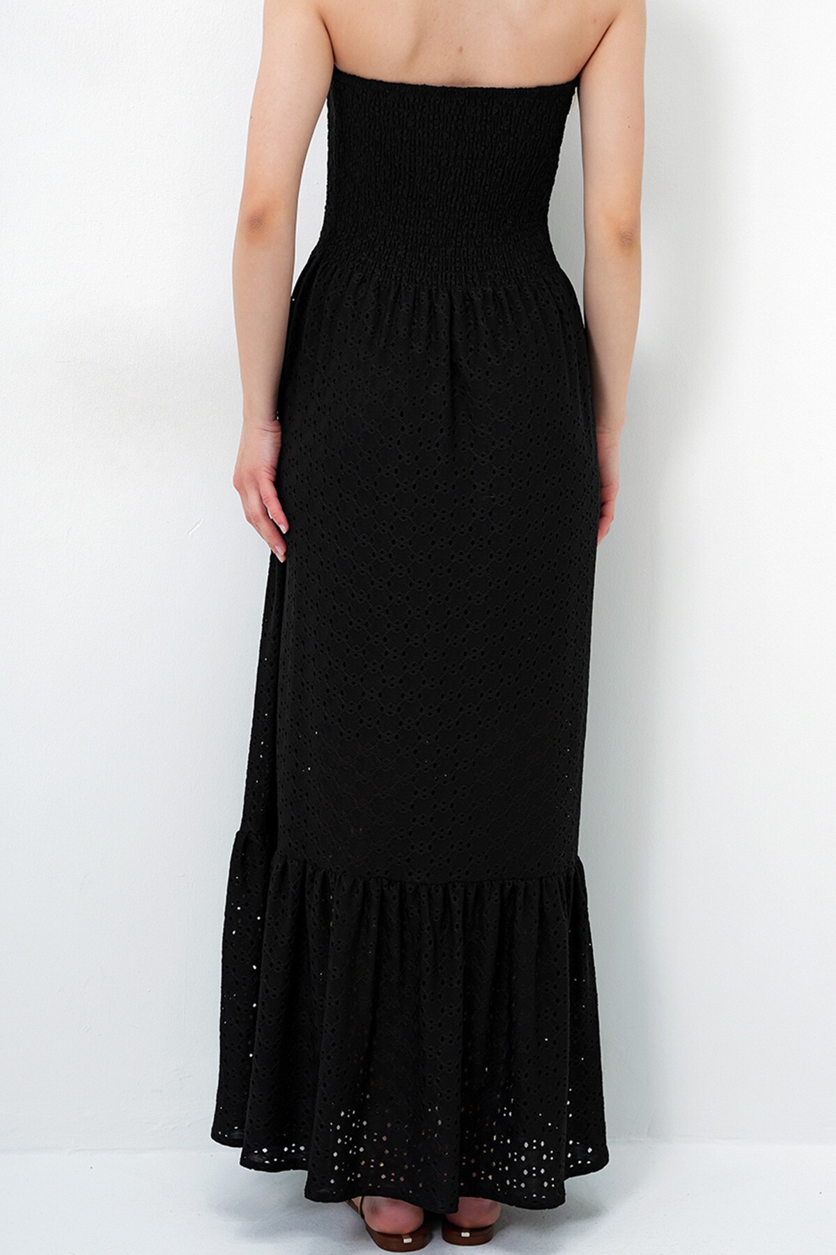 Siyah Gipeli İçi Astarlı Güpür Straplez Elbise