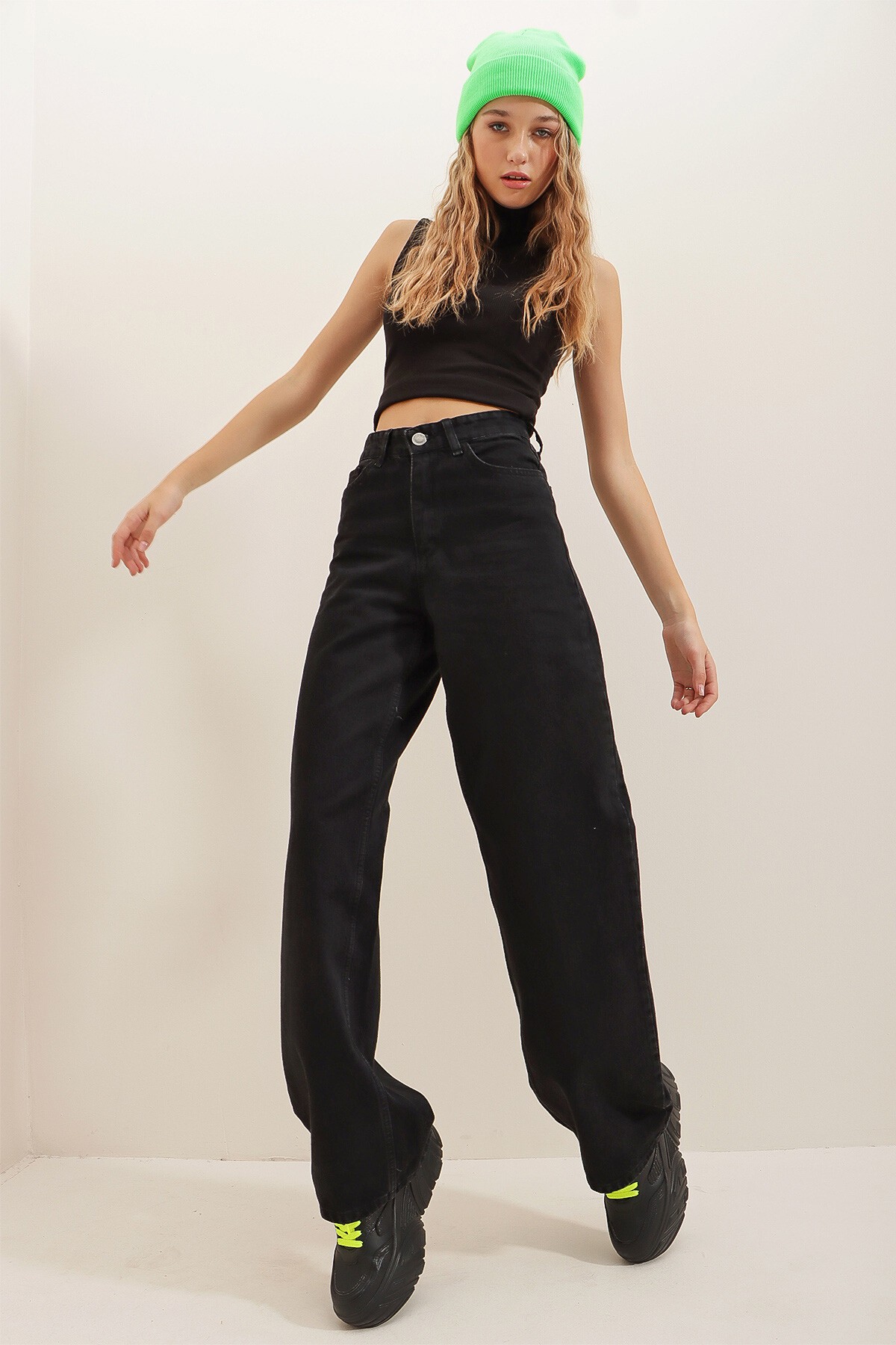 Siyah İspanyol Paça Beş Cepli Yüksek Bel Skinny Jean