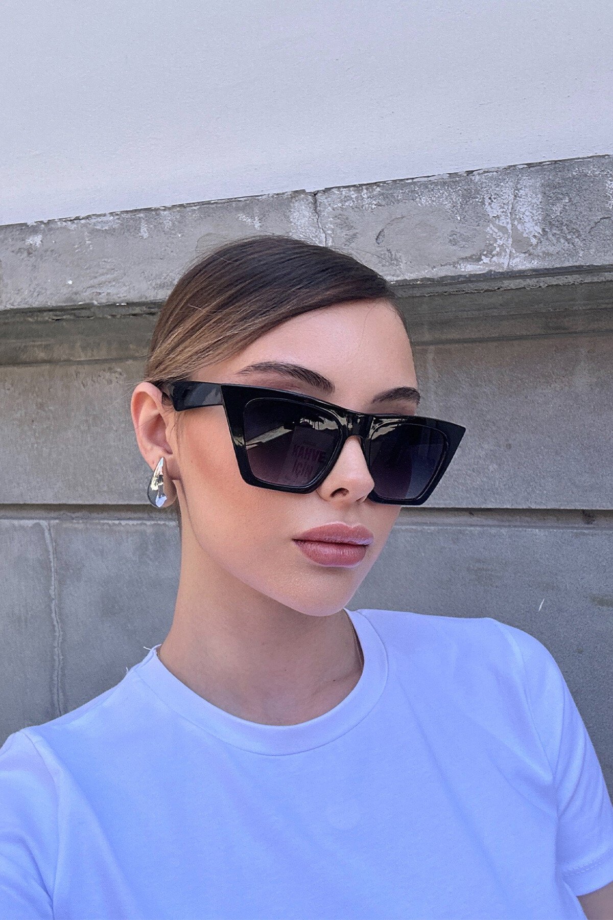 Siyah Kalın Saplı Güneş Gözlüğü